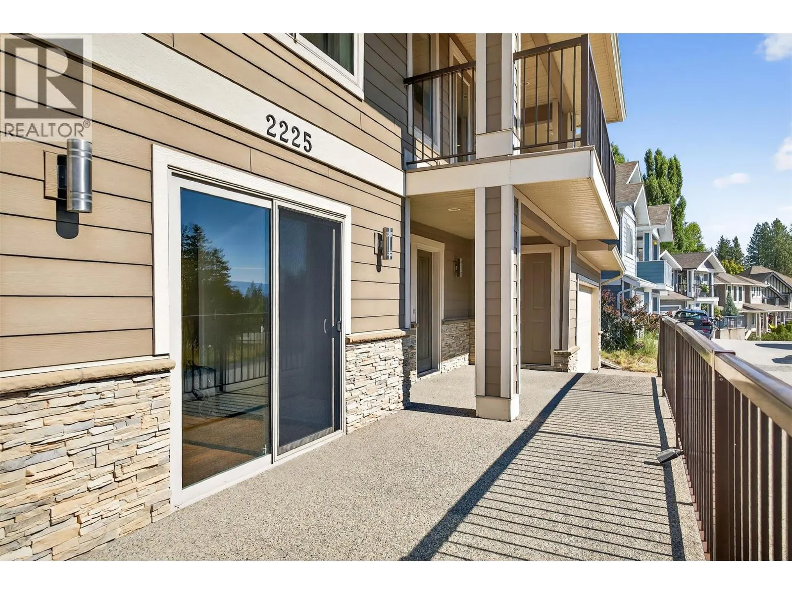 2225 Sunview Drive