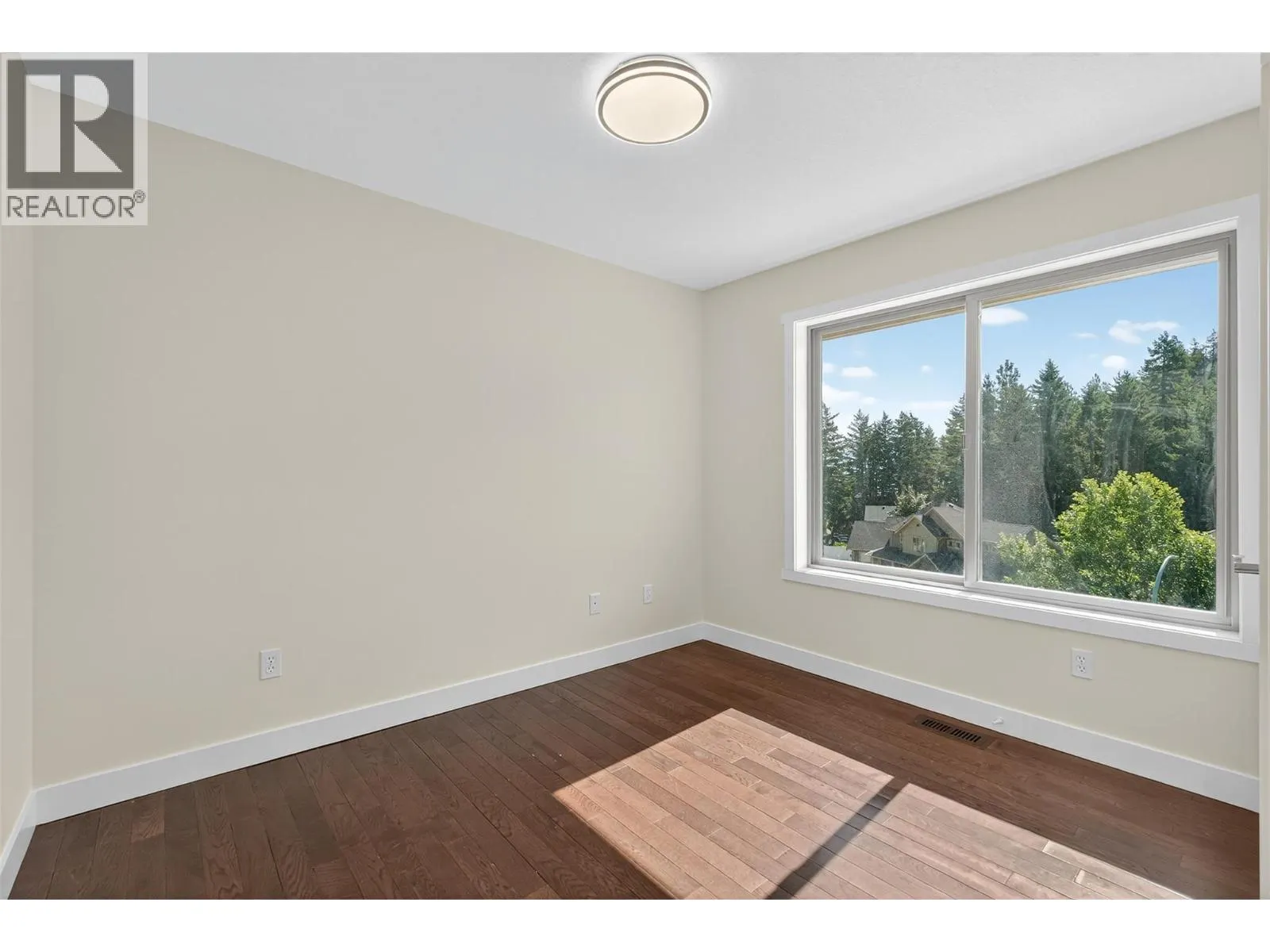 2225 Sunview Drive