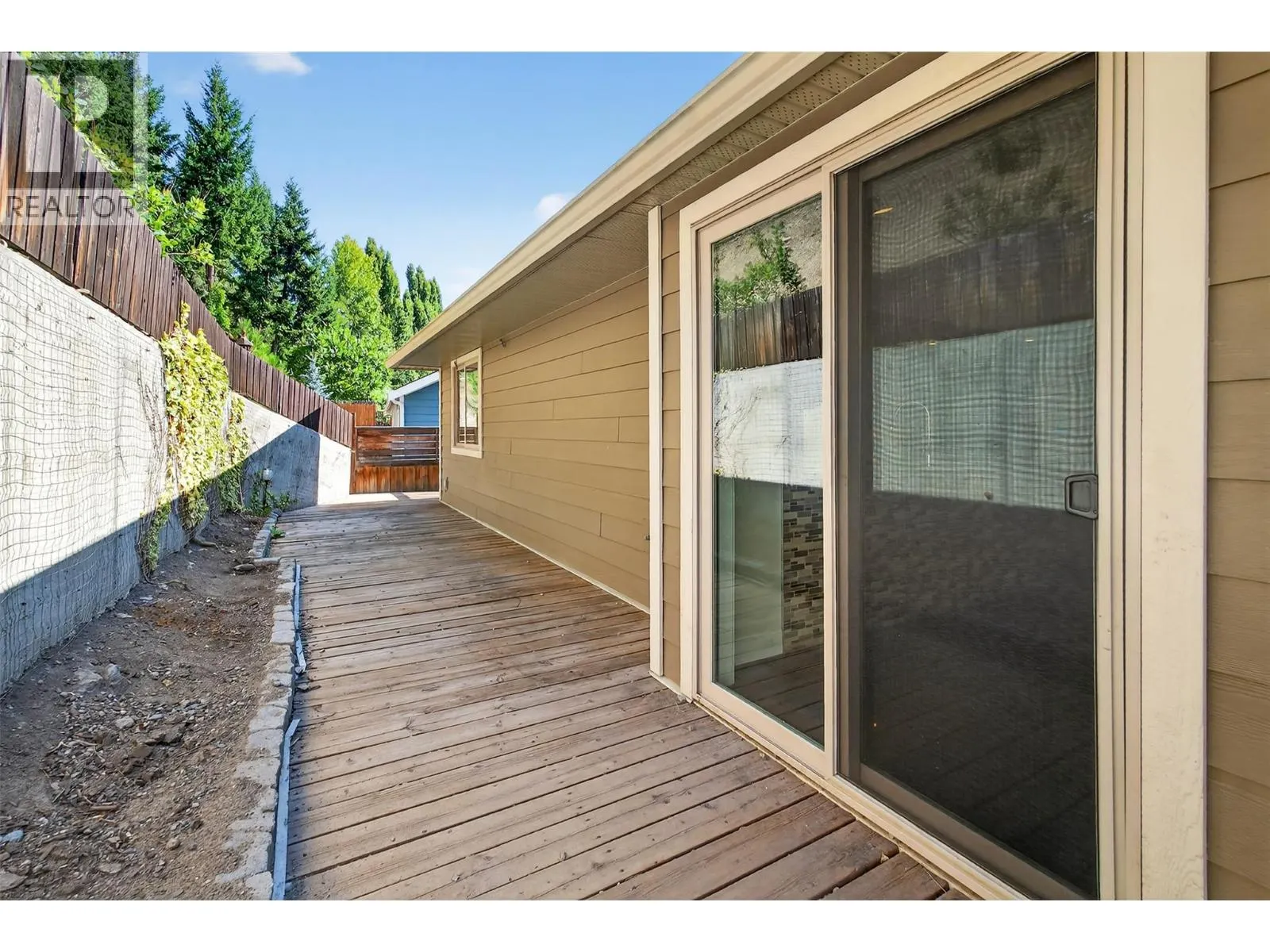 2225 Sunview Drive