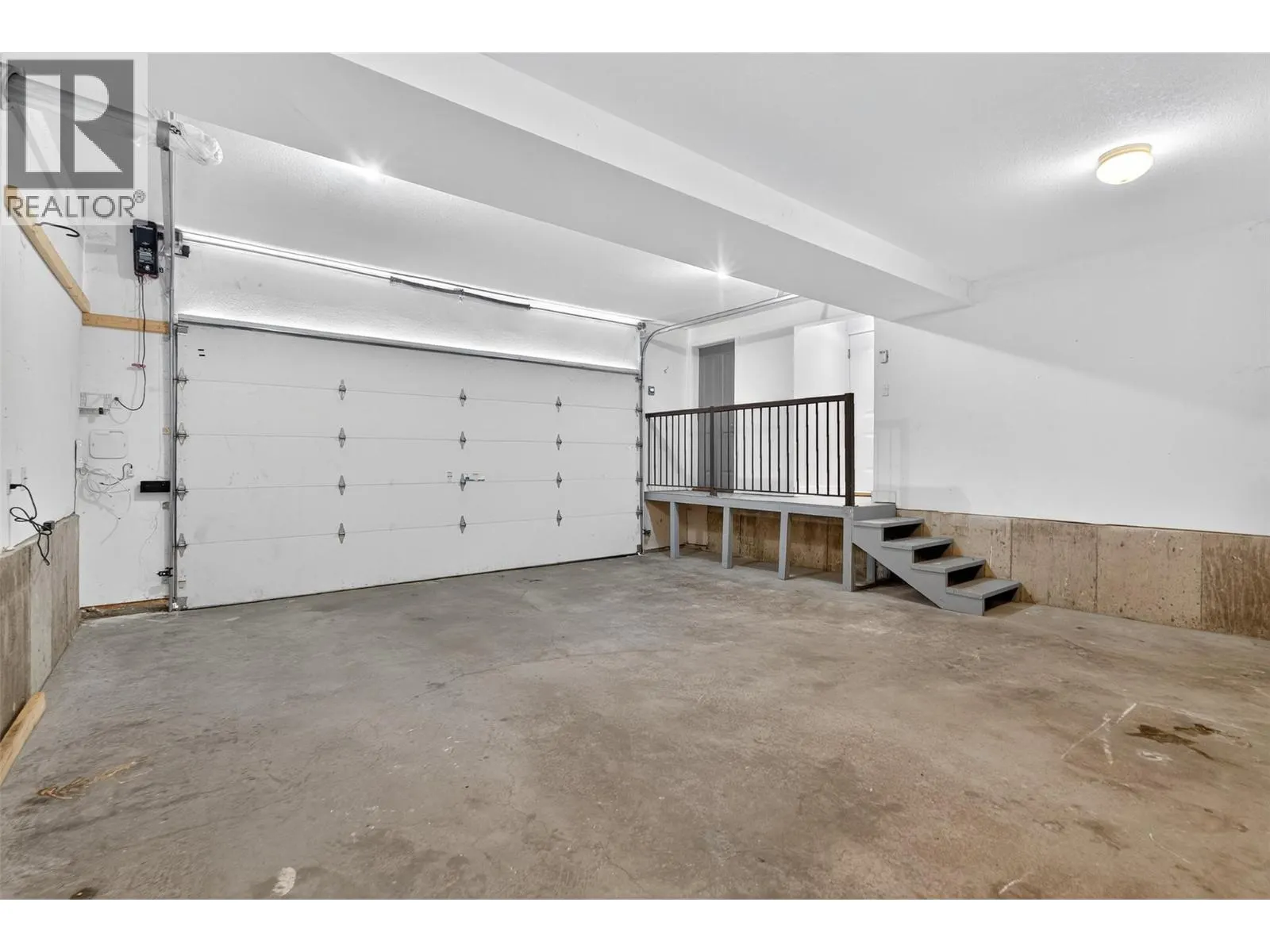 2225 Sunview Drive