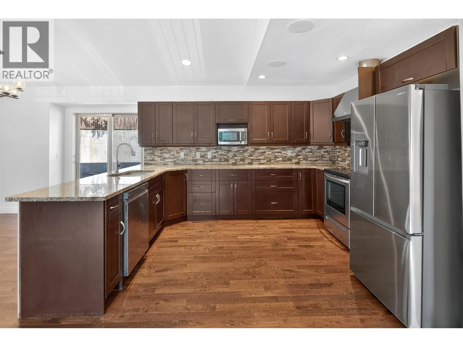 2225 Sunview Drive