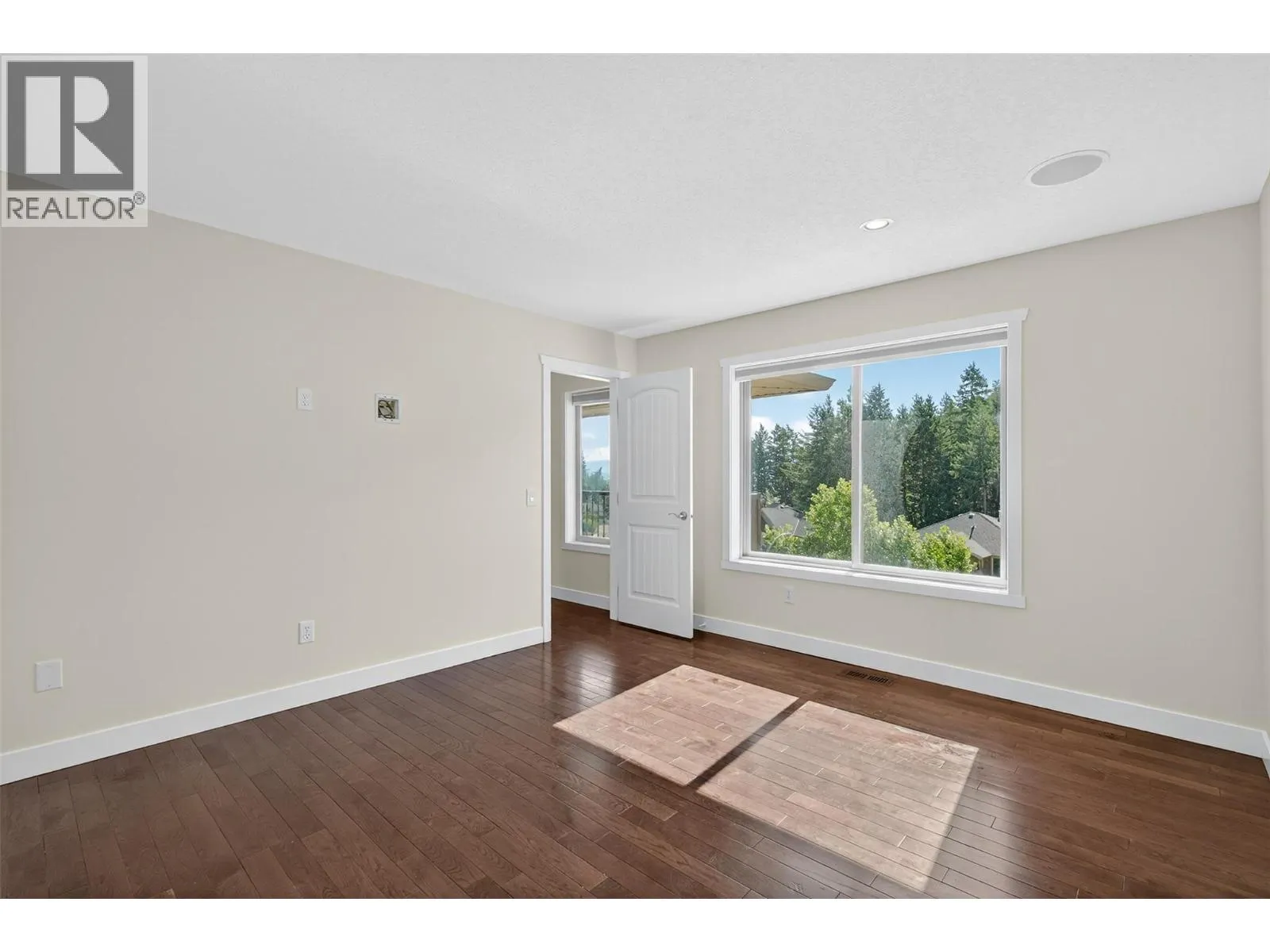 2225 Sunview Drive
