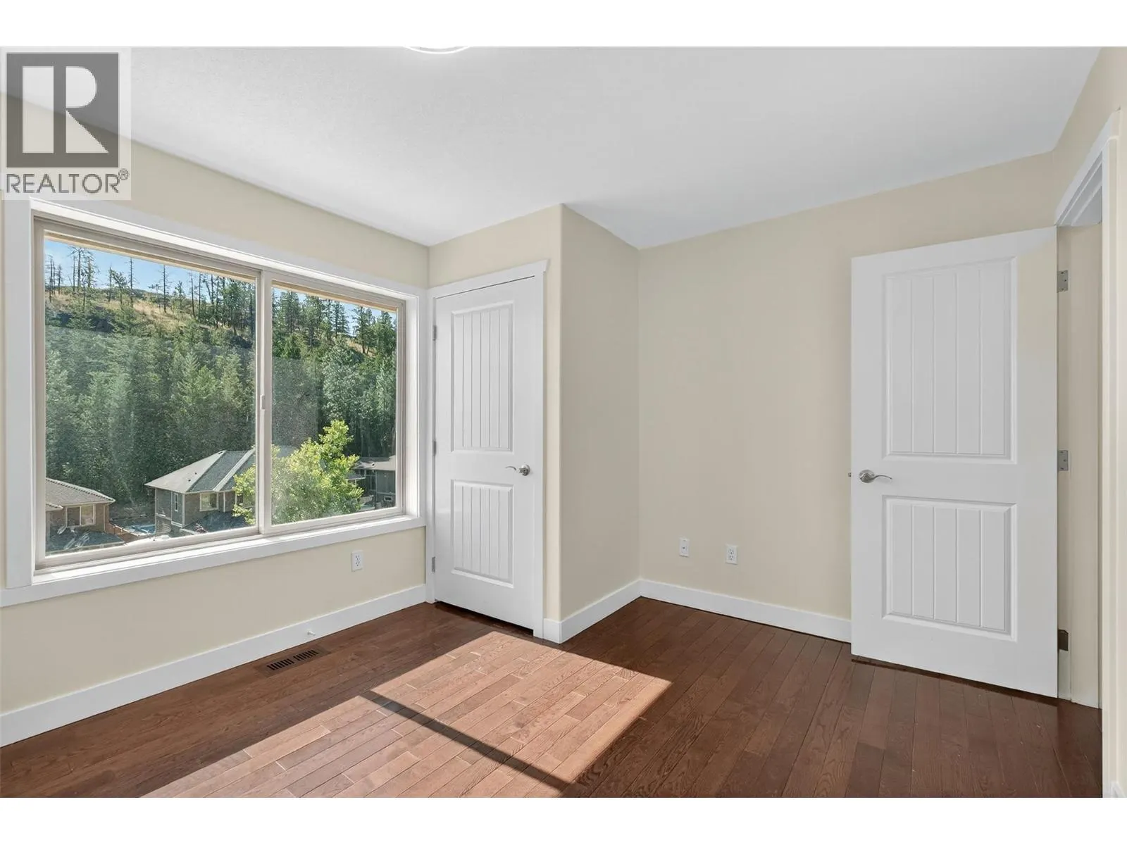2225 Sunview Drive
