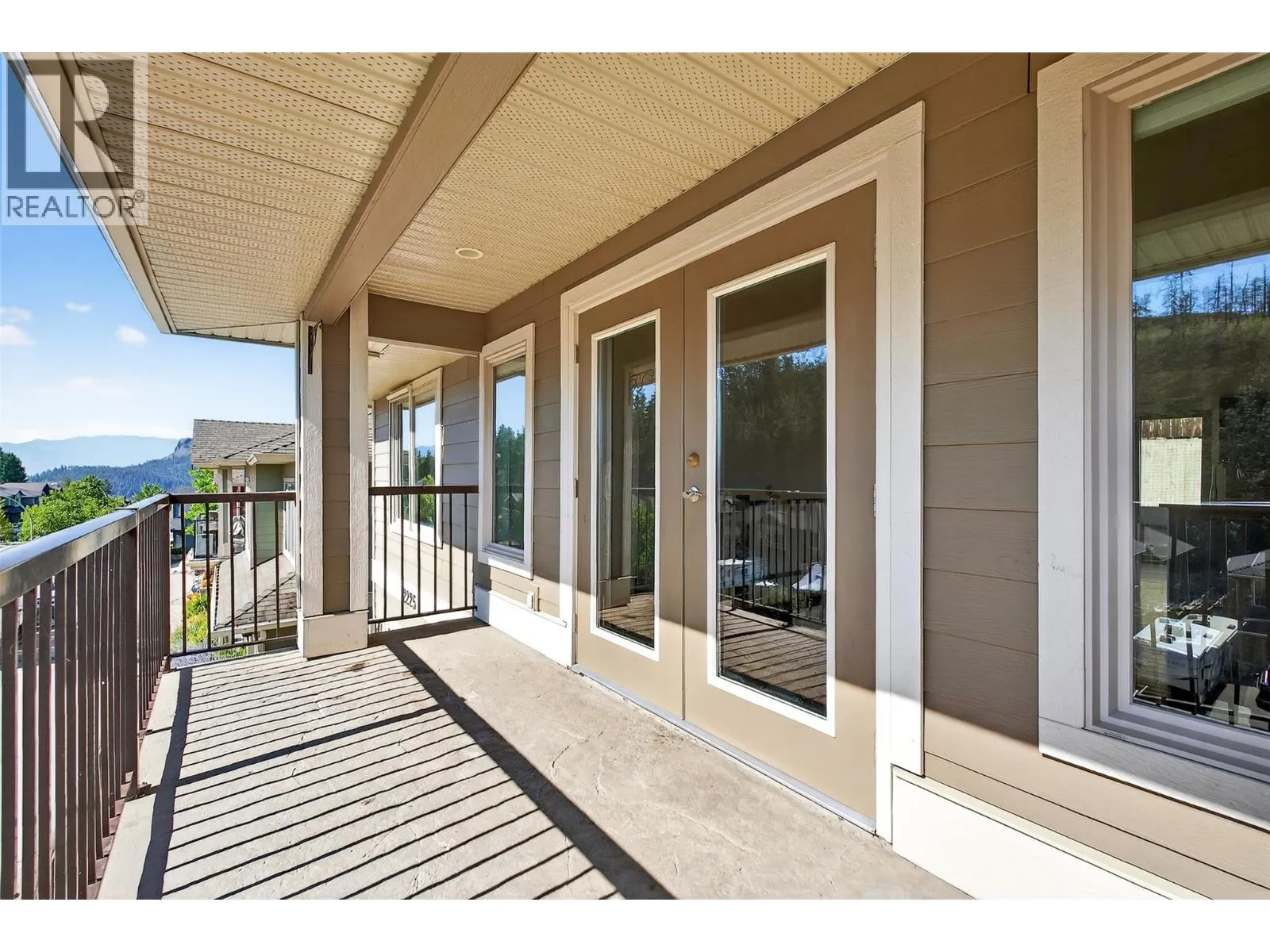 2225 Sunview Drive