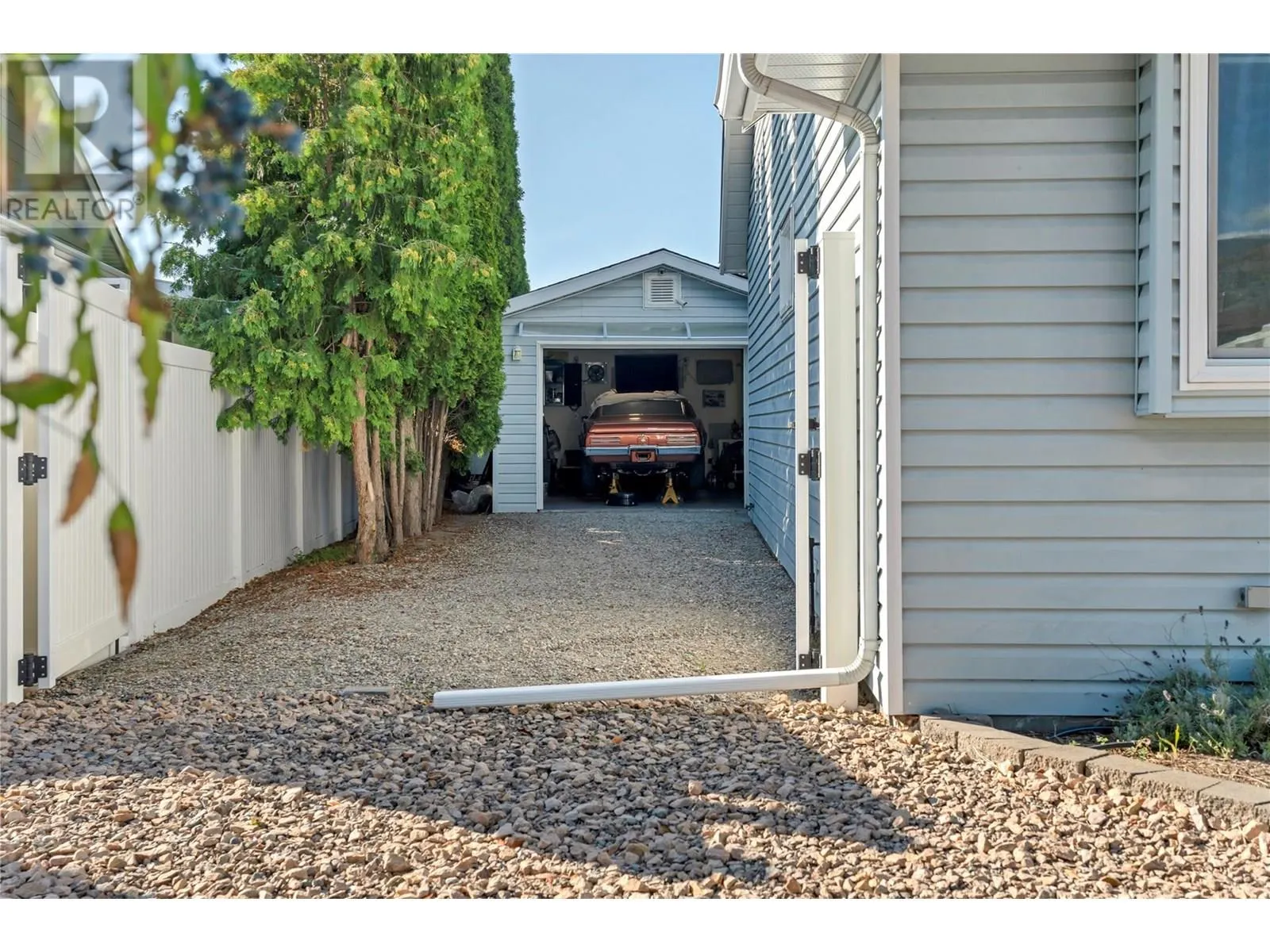 2393 Cornwall Drive