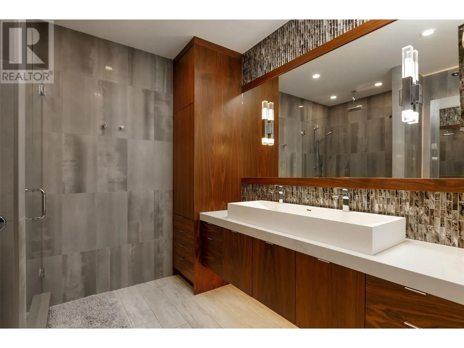 228 Caliburn Court
