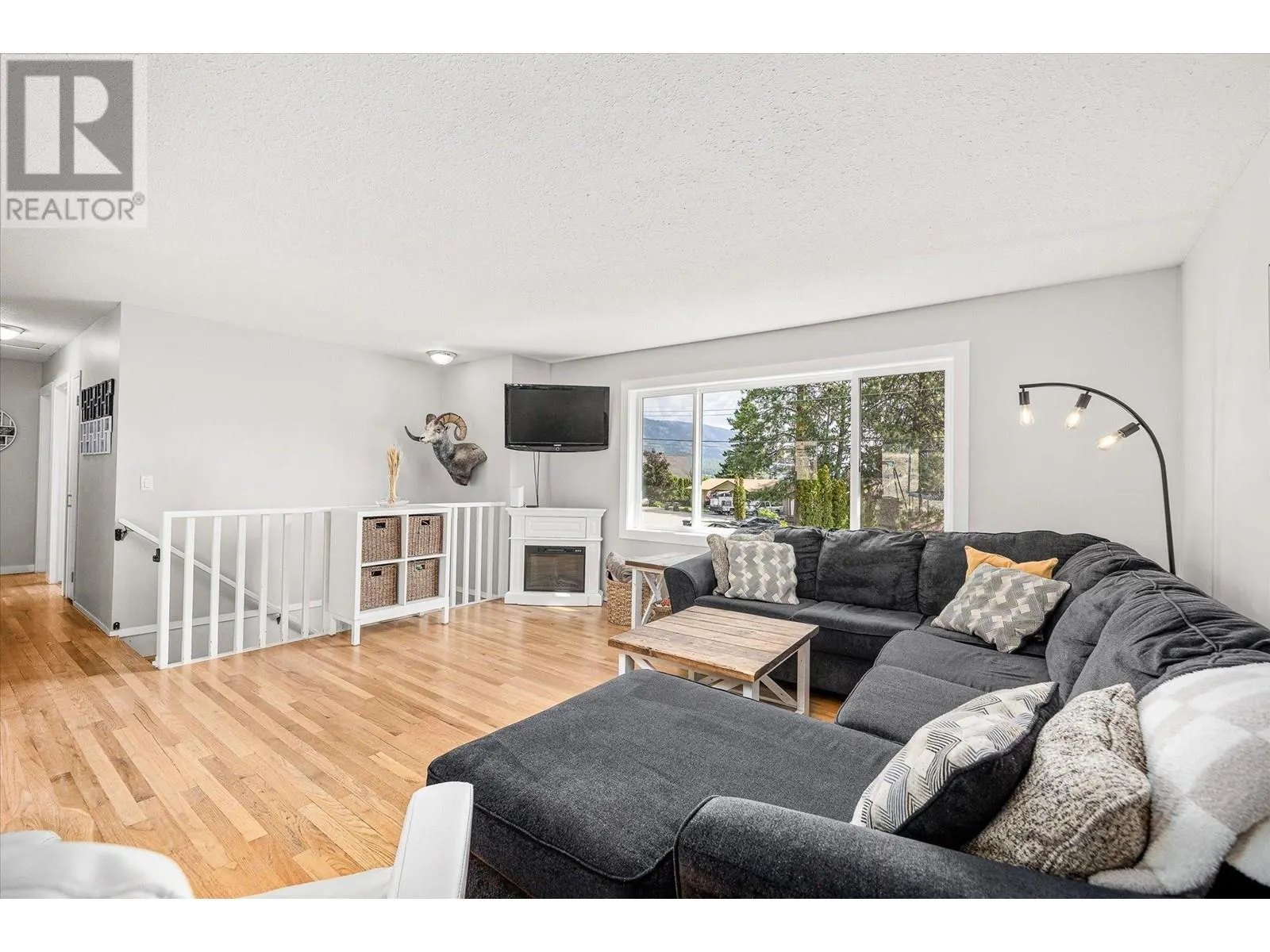 3530 Chives Place