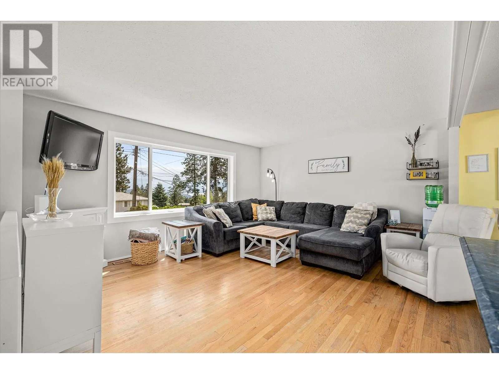 3530 Chives Place