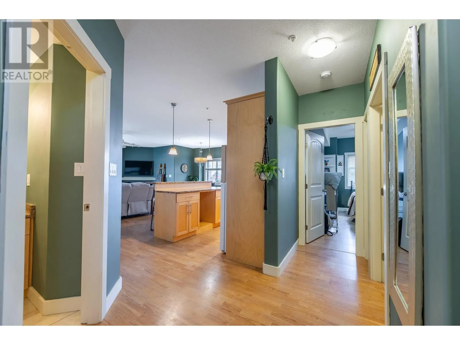 13615 Victoria Road N Unit# 205