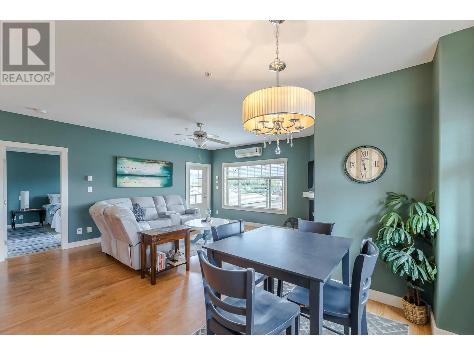 13615 Victoria Road N Unit# 205