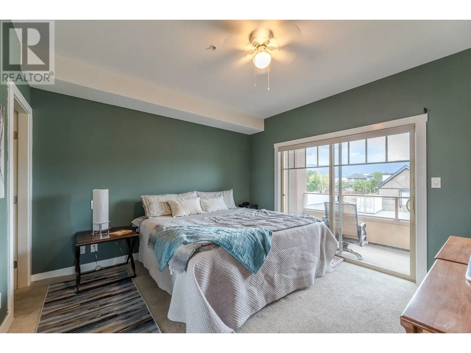 13615 Victoria Road N Unit# 205