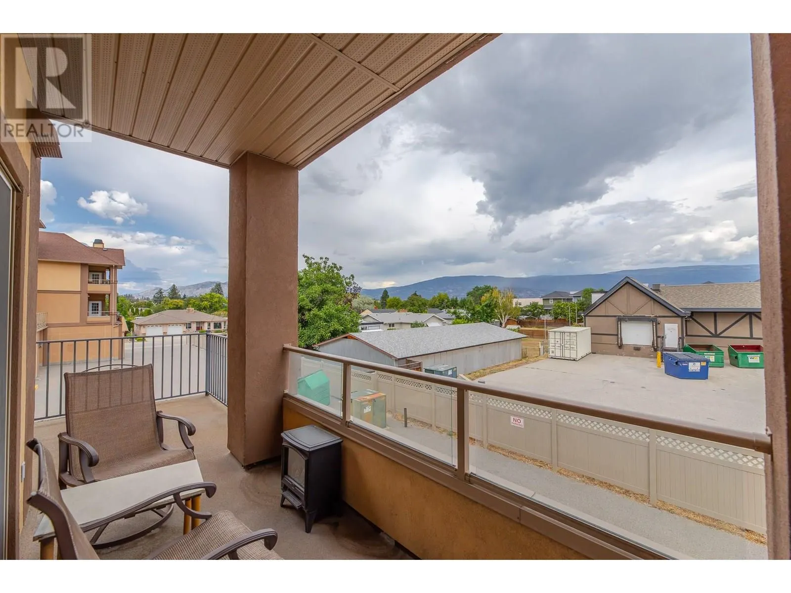 13615 Victoria Road N Unit# 205