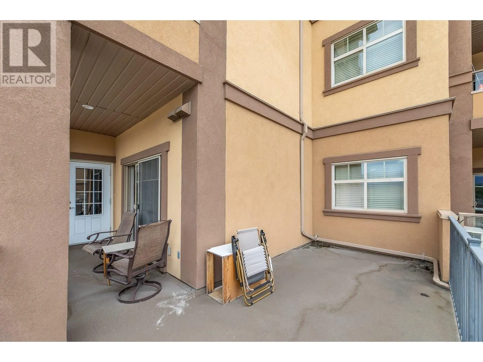 13615 Victoria Road N Unit# 205