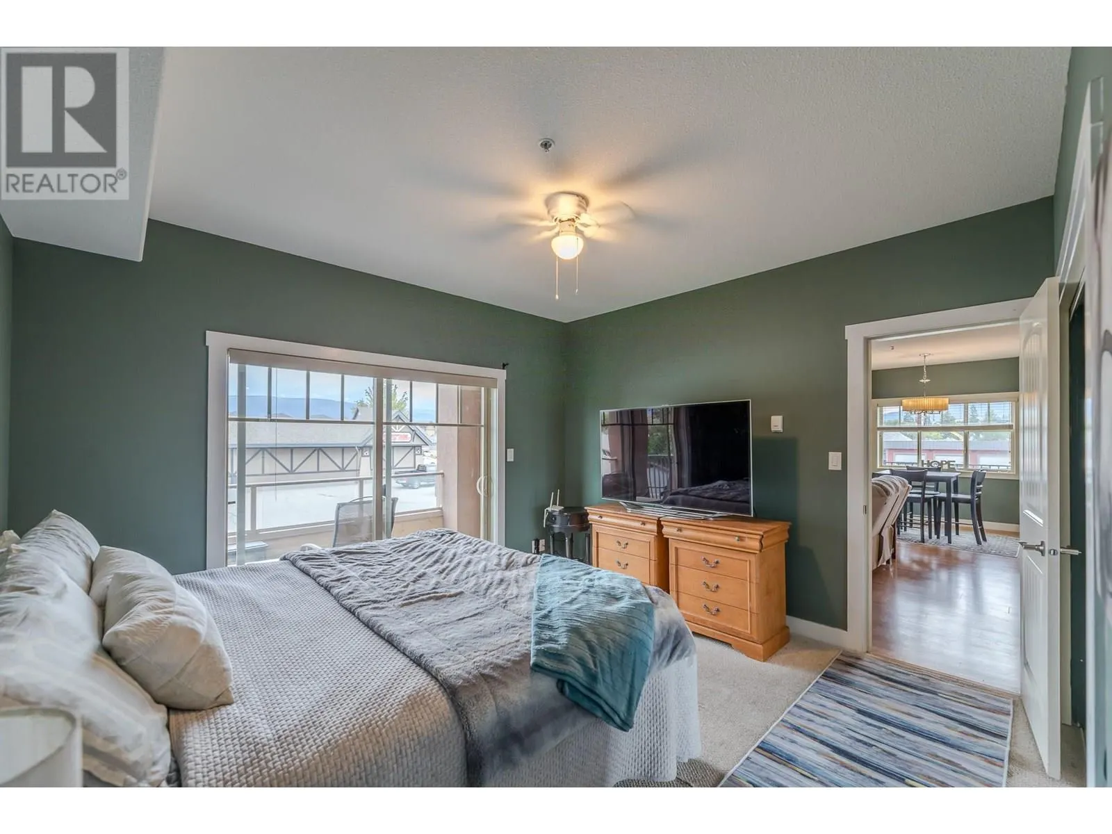 13615 Victoria Road N Unit# 205