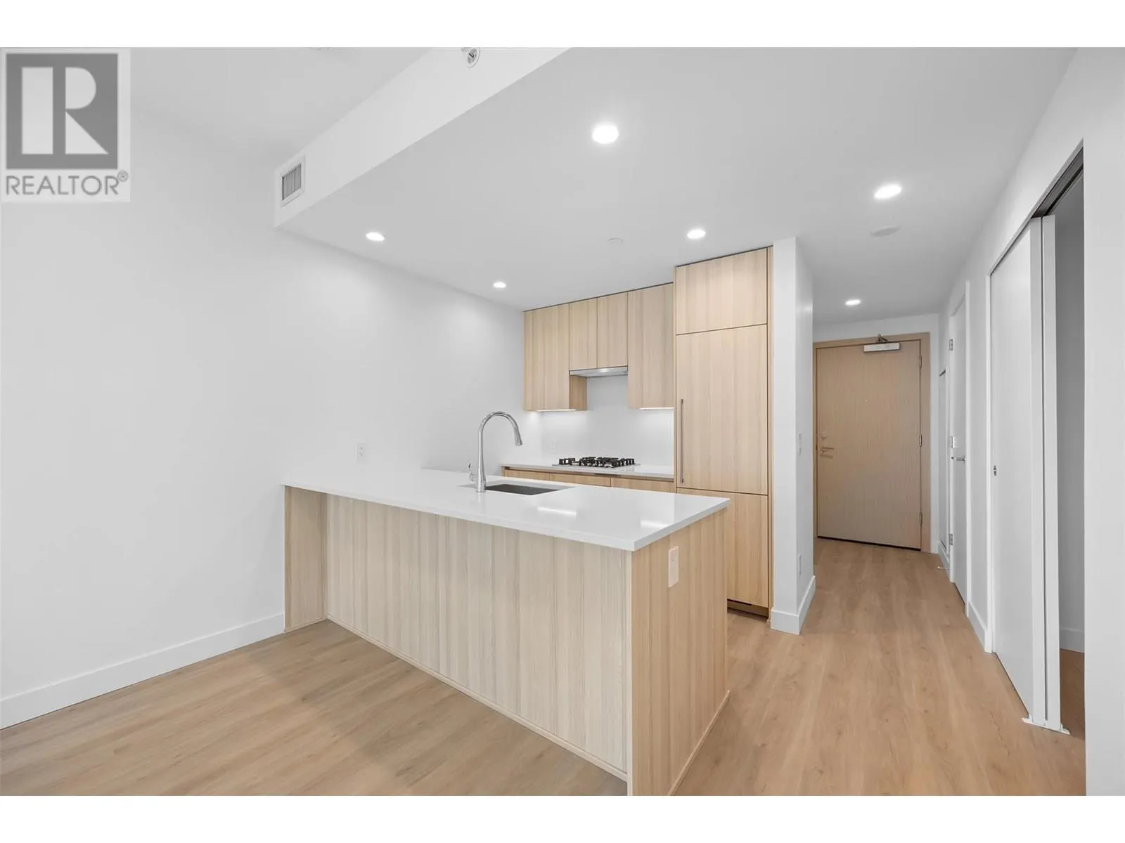 238 Leon Avenue Unit# 1403
