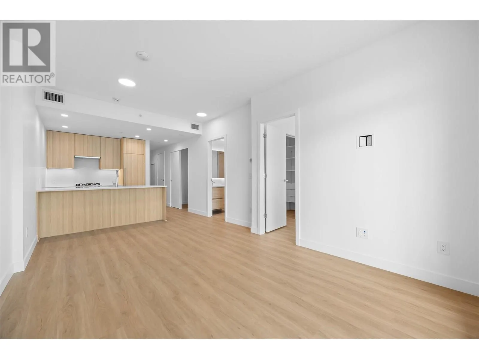 238 Leon Avenue Unit# 1403