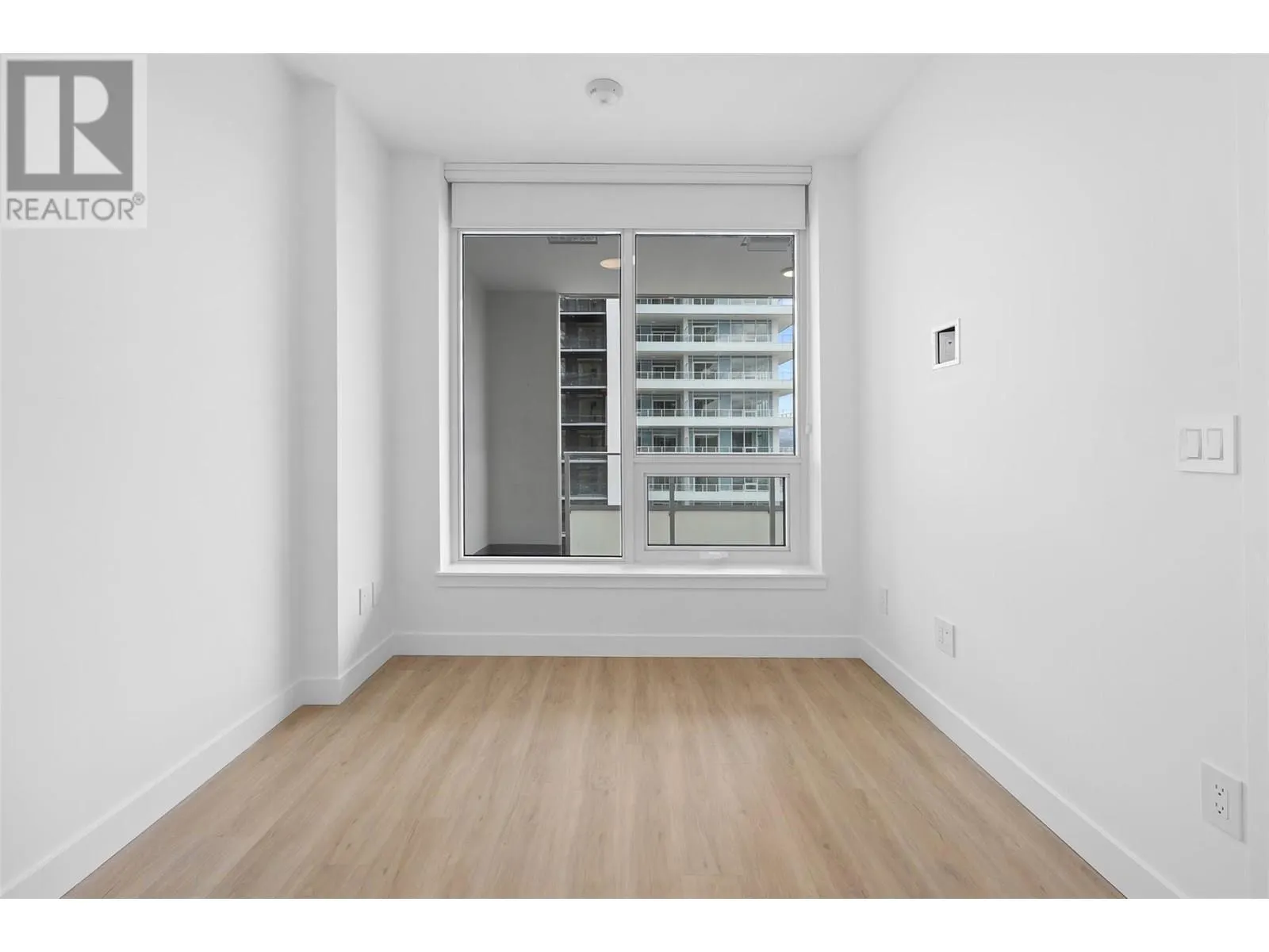 238 Leon Avenue Unit# 1403