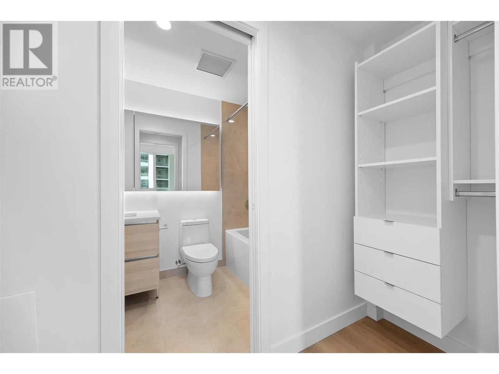 238 Leon Avenue Unit# 1403
