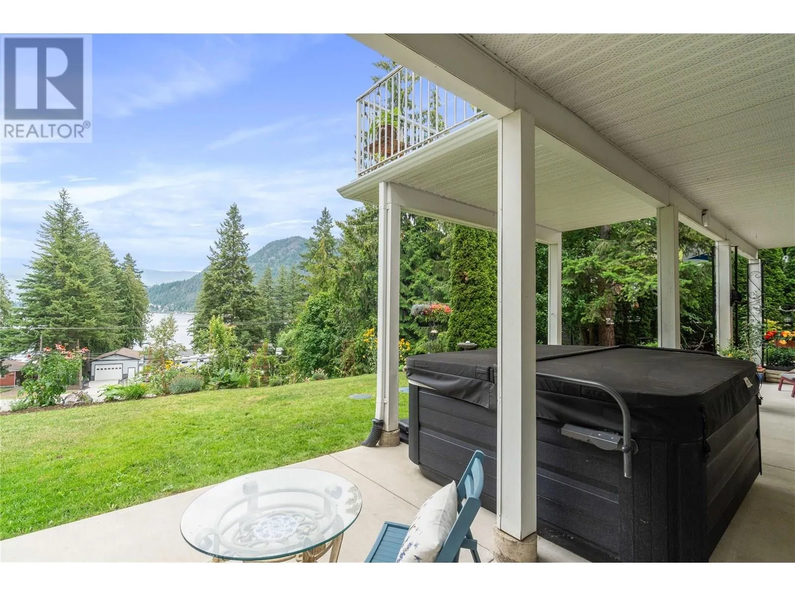 2662 Blind Bay Road