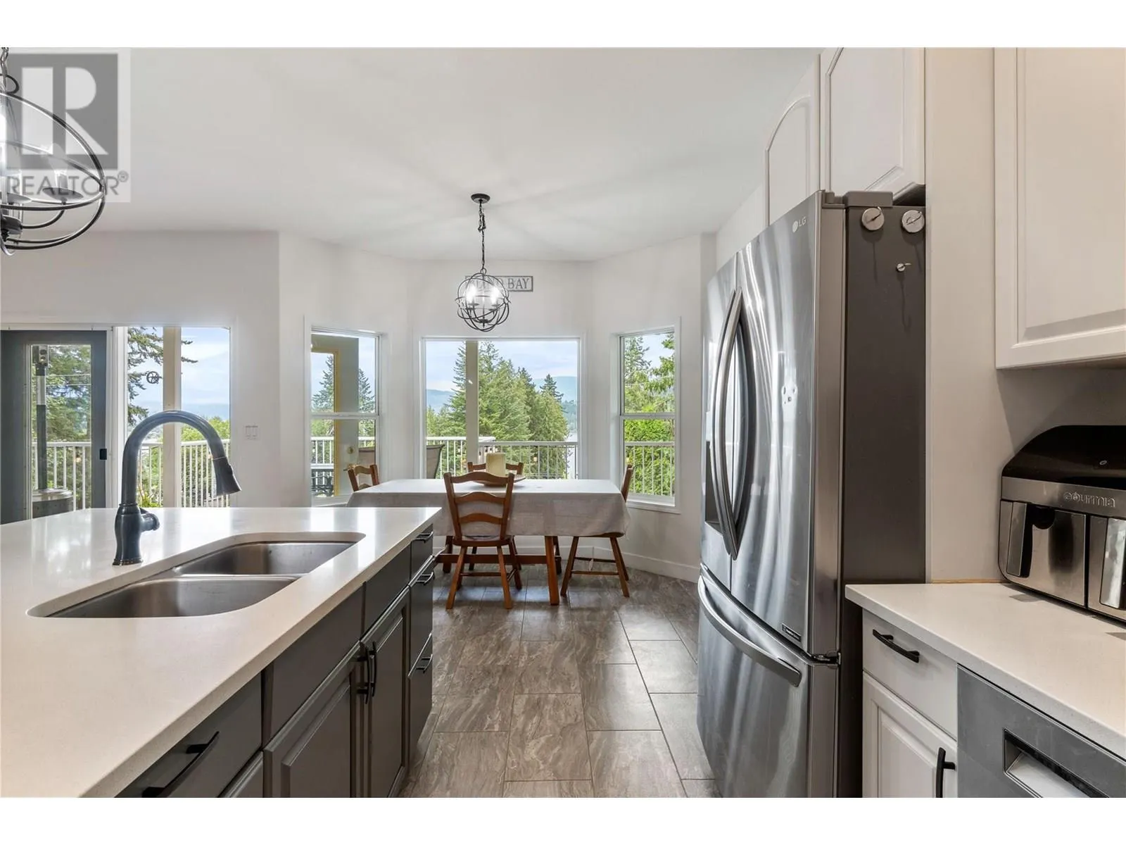 2662 Blind Bay Road