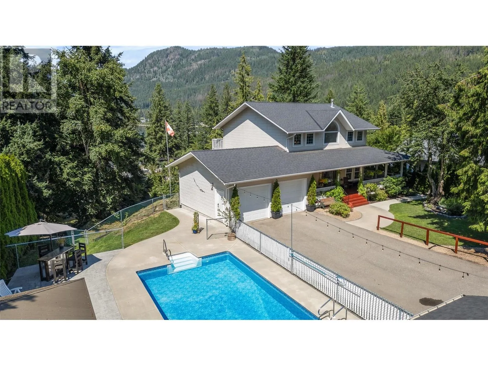 2662 Blind Bay Road
