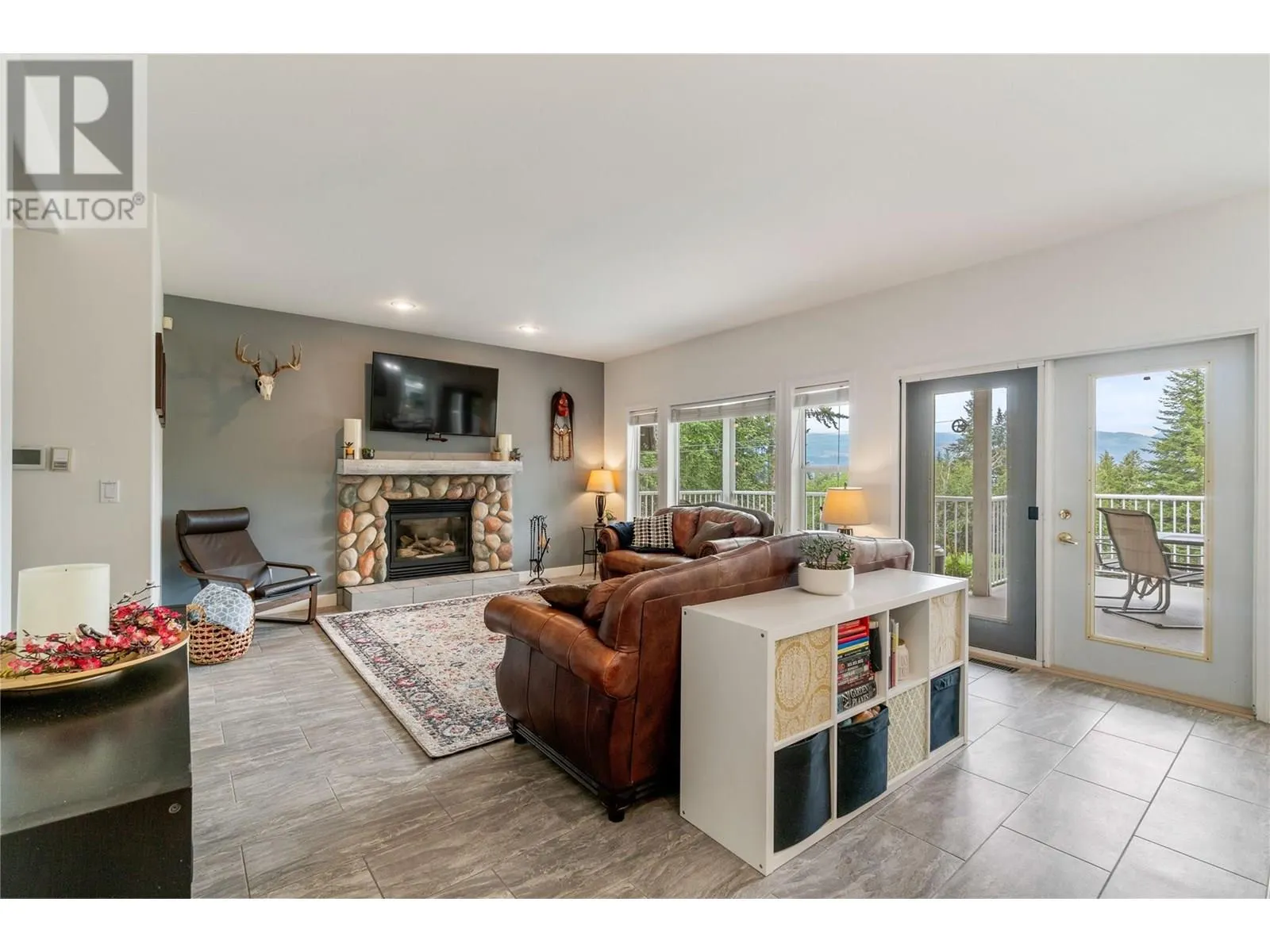 2662 Blind Bay Road