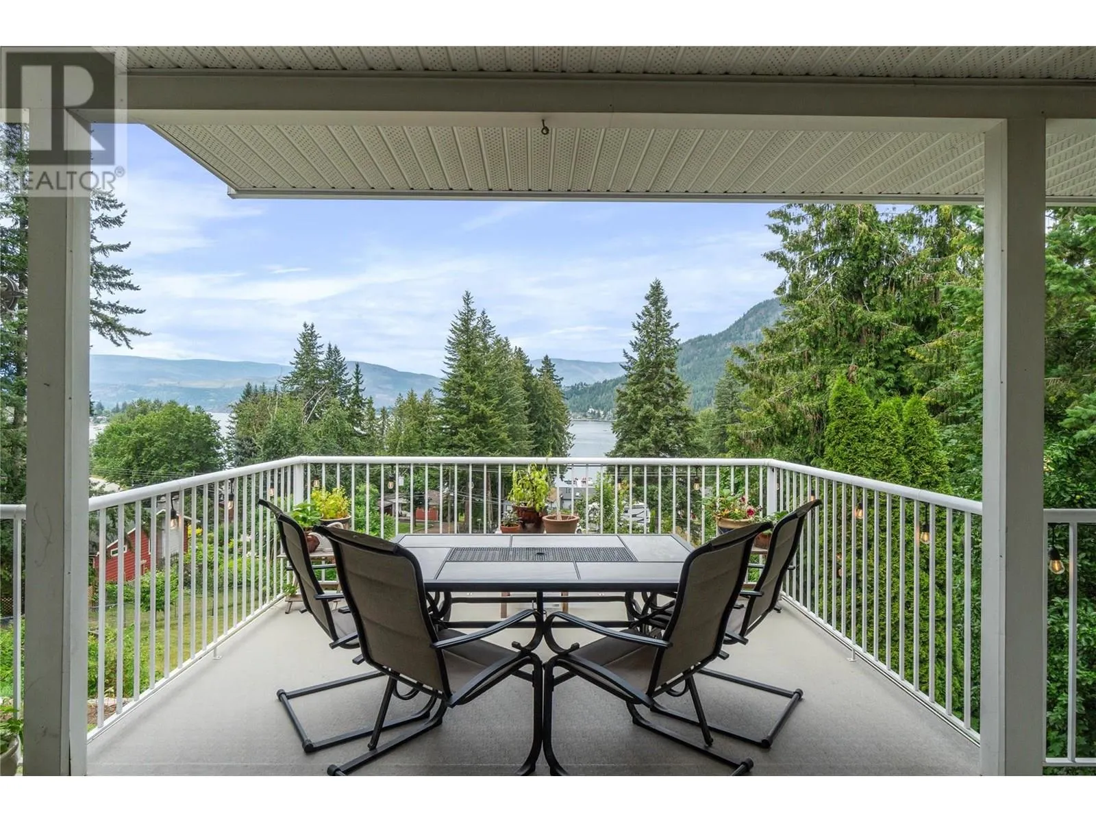 2662 Blind Bay Road