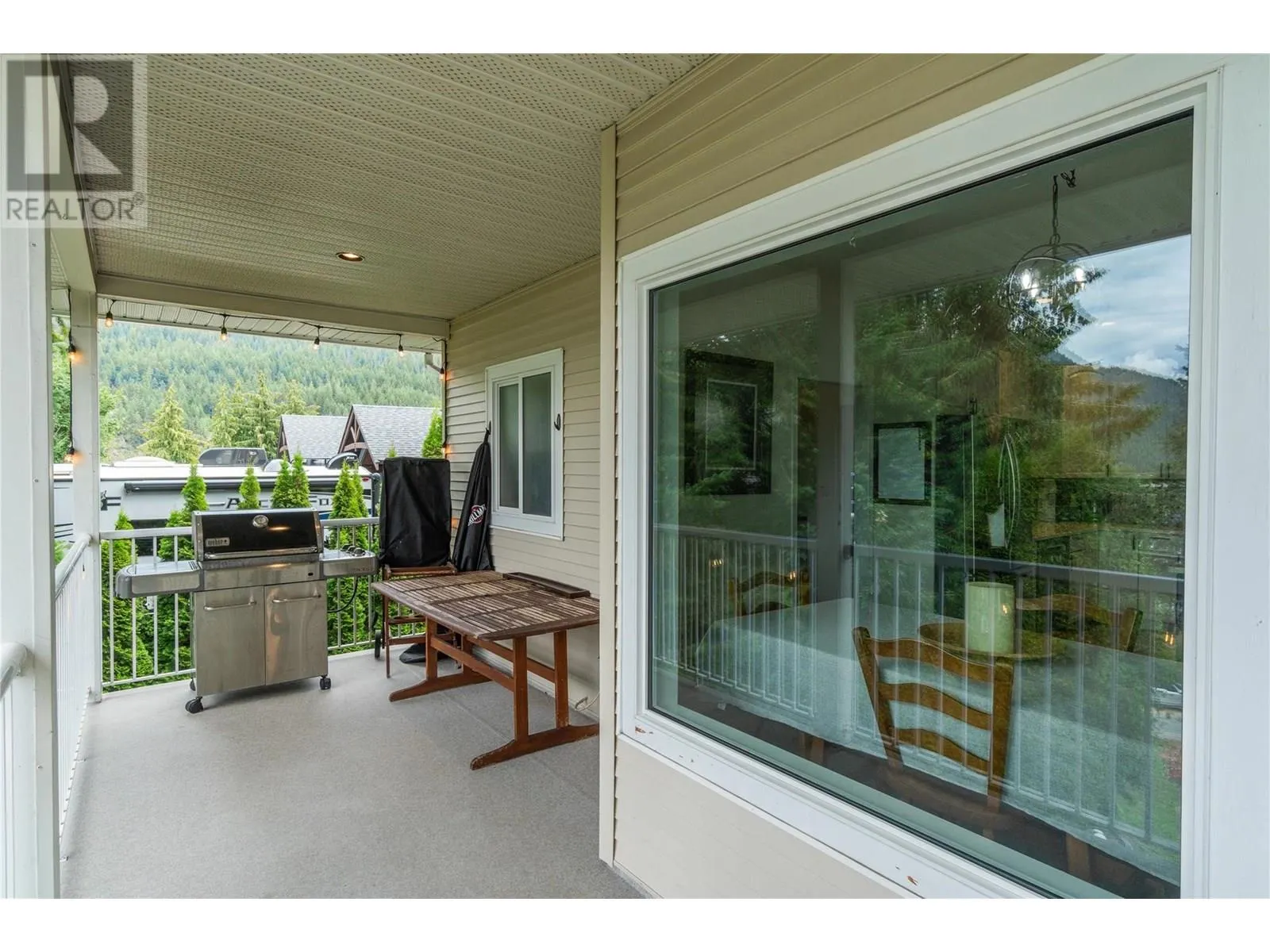 2662 Blind Bay Road