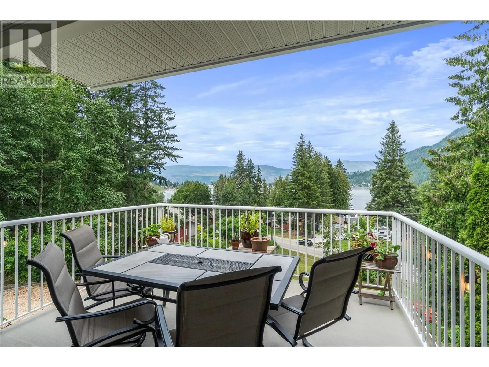 2662 Blind Bay Road