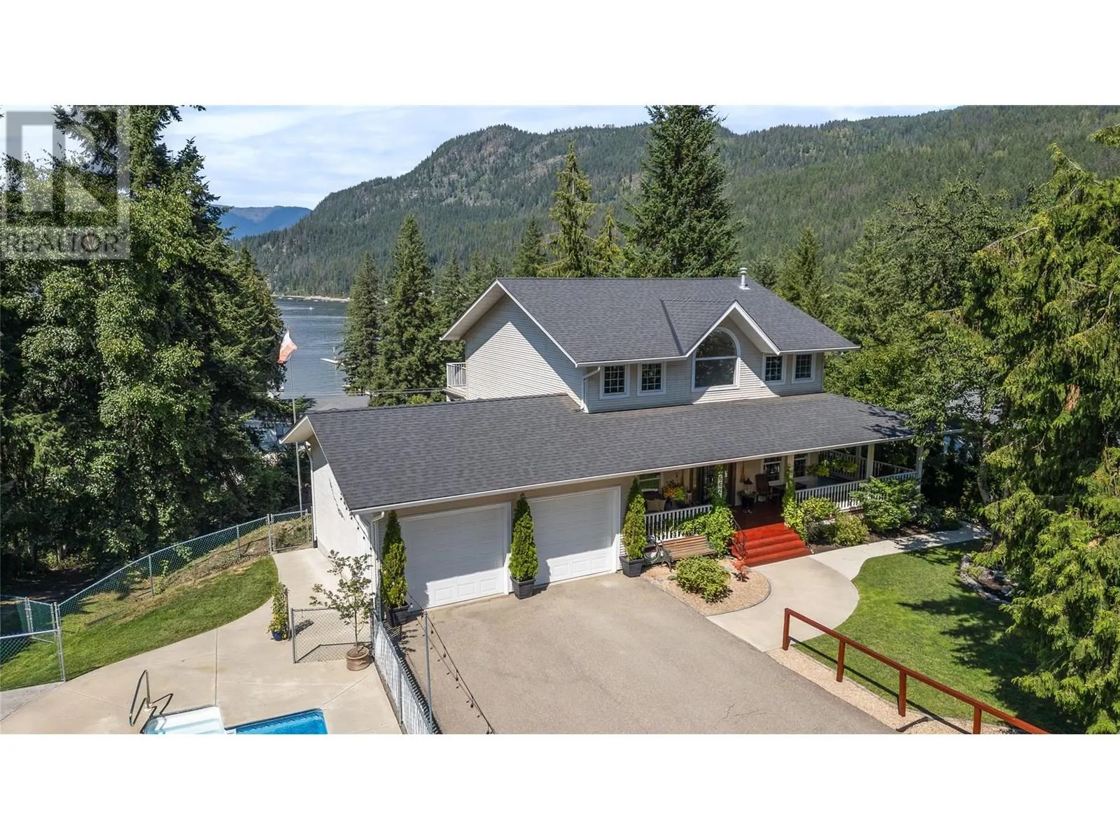 2662 Blind Bay Road