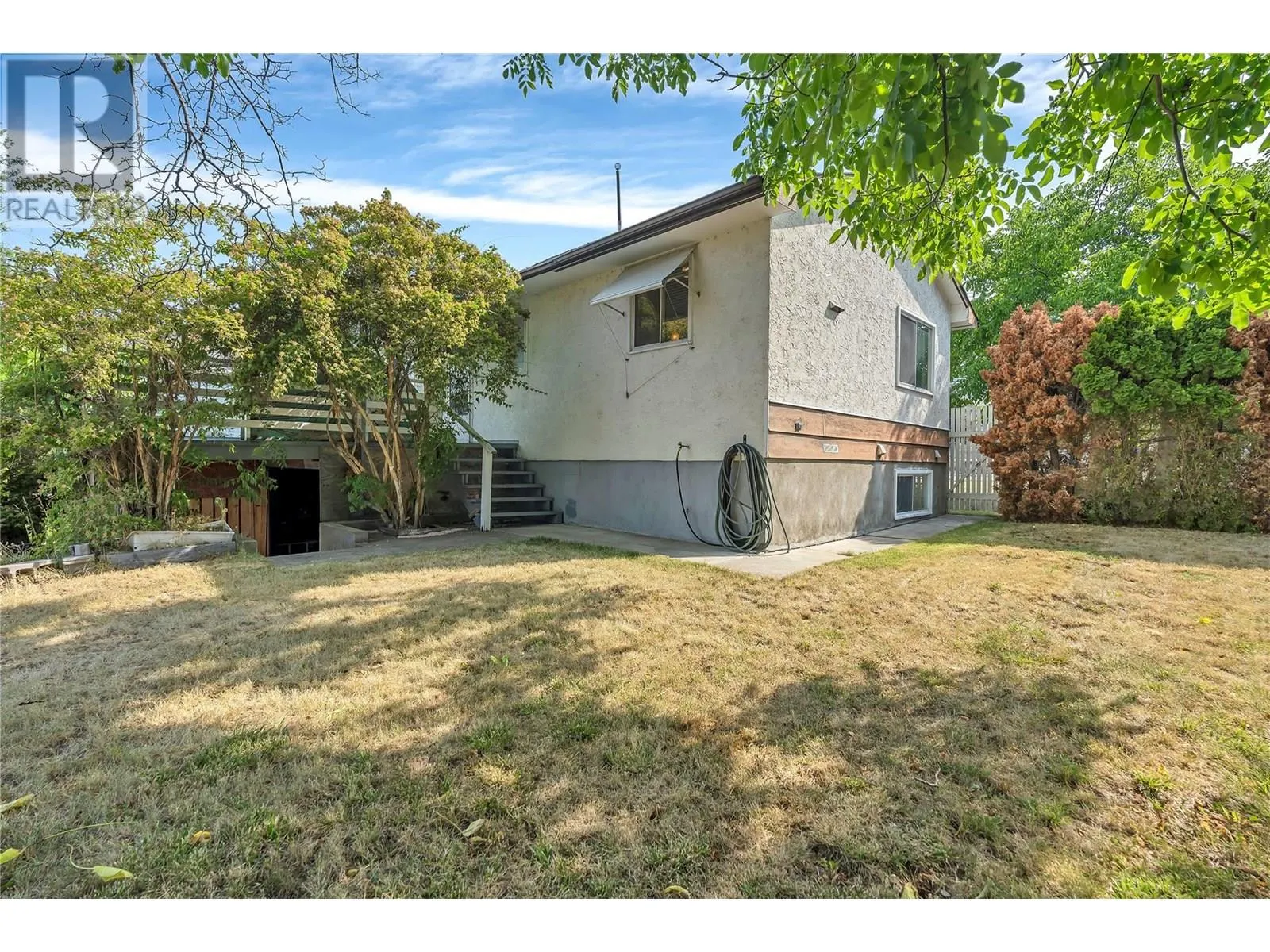 1049 Government Street