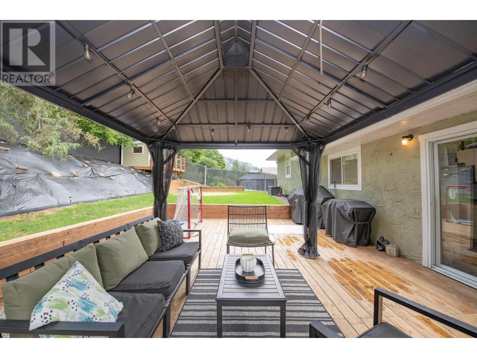 1890 Grandview Avenue