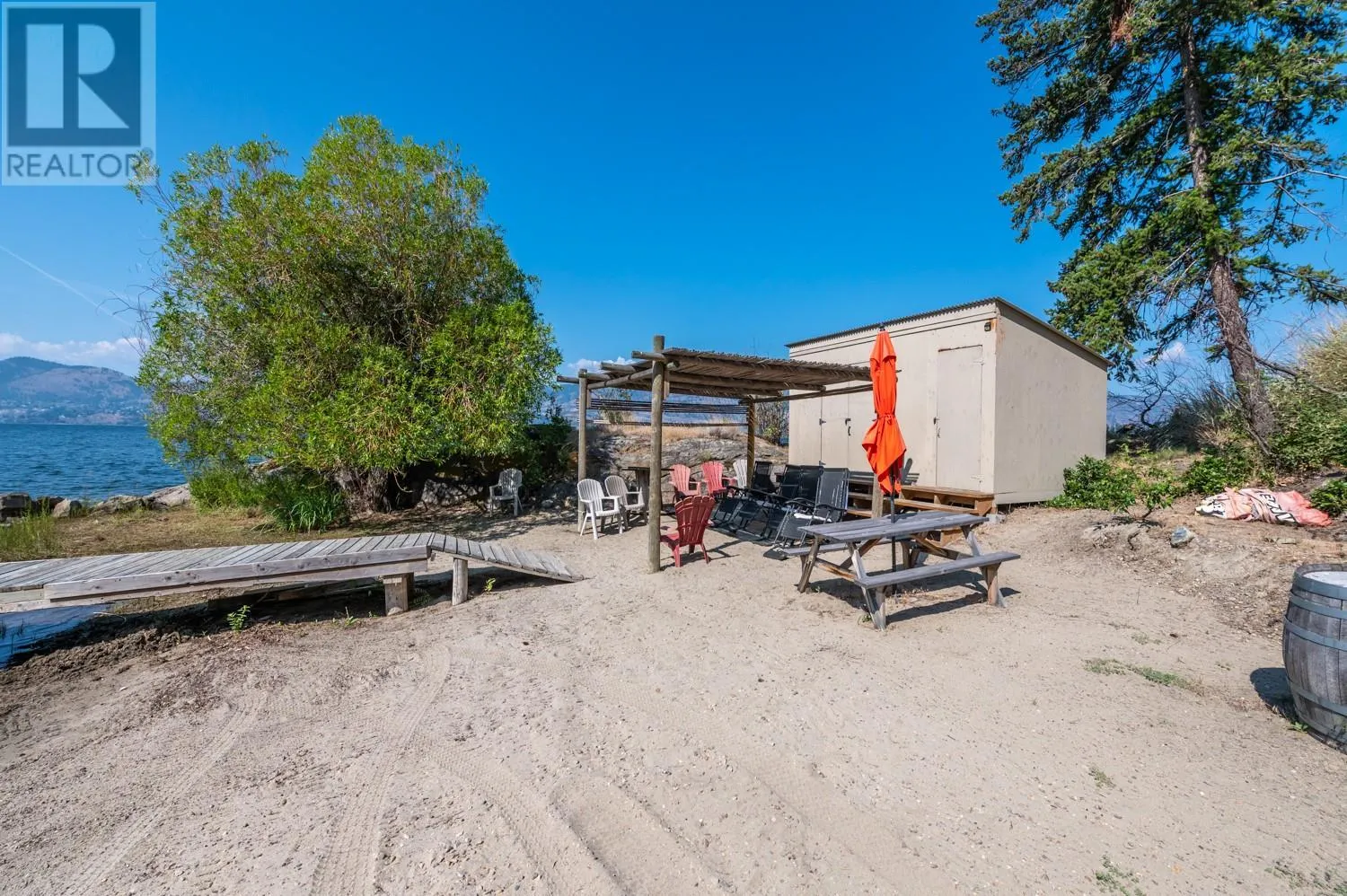6301 North Naramata Road