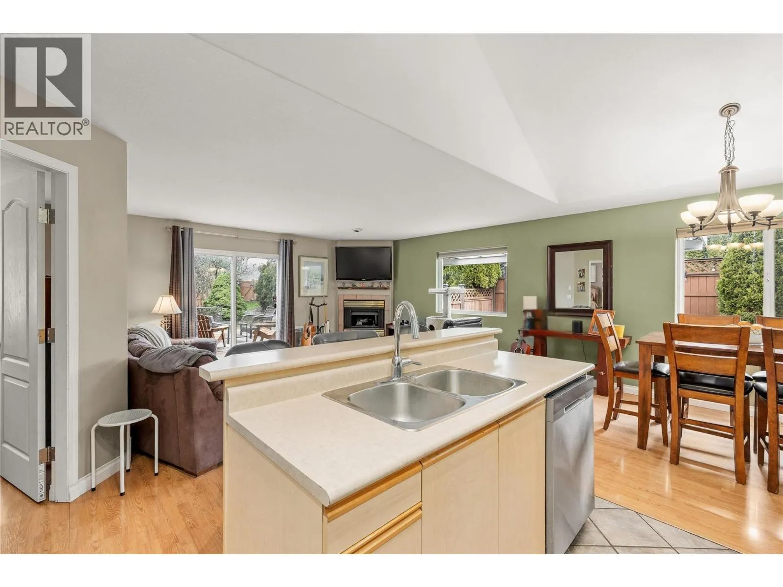100 Verna Court