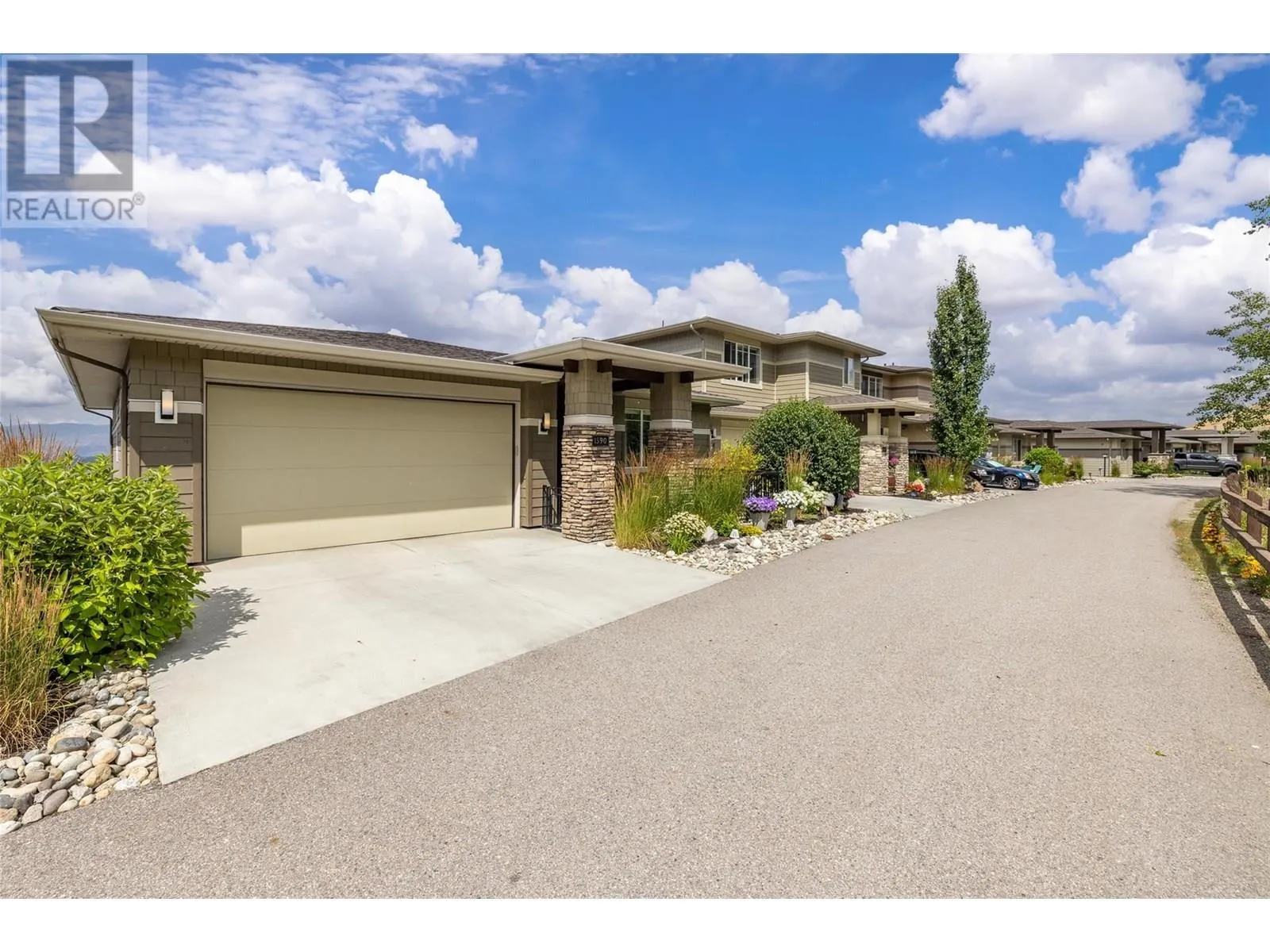 1590 Winter Lane