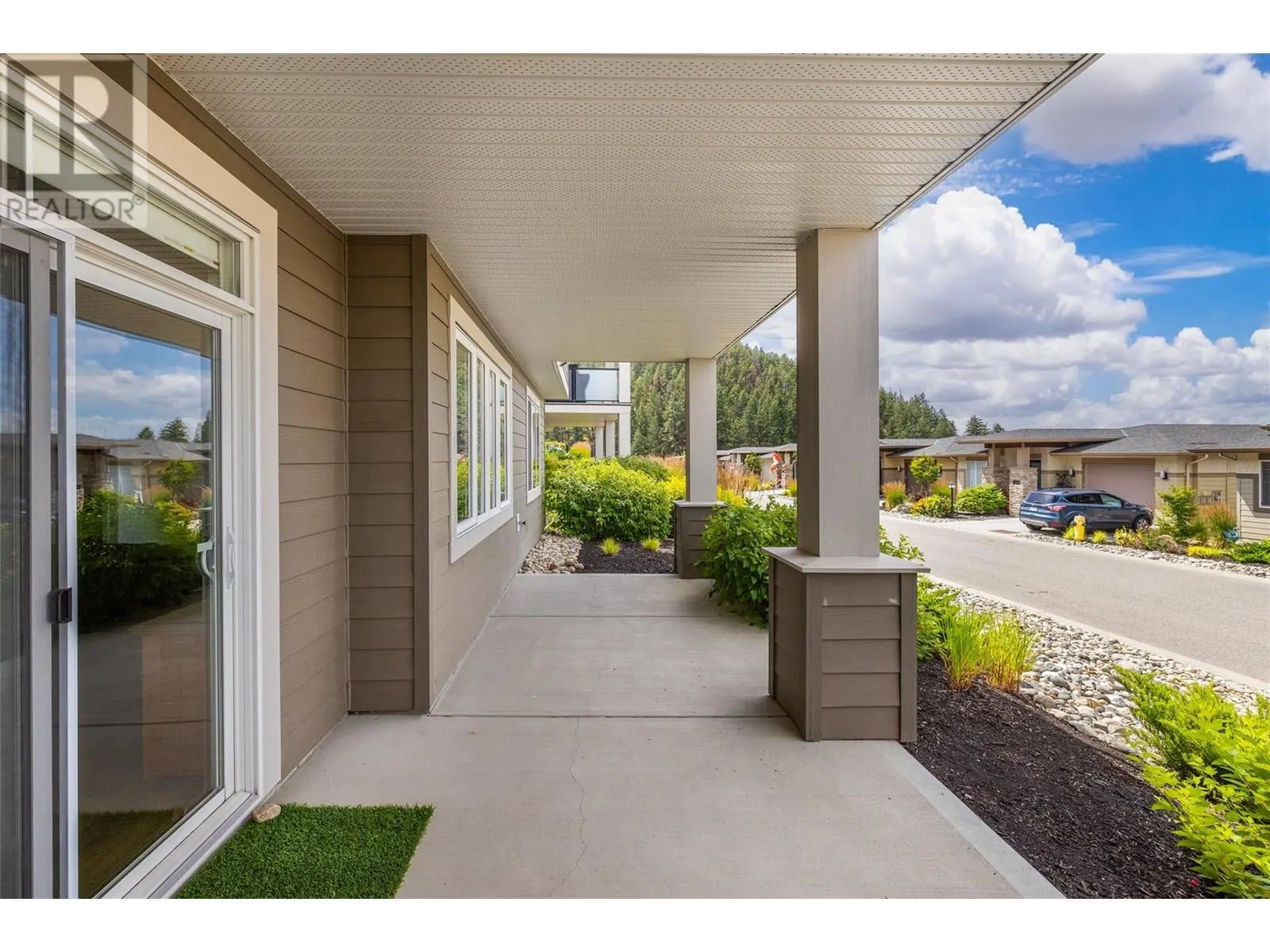 1590 Winter Lane