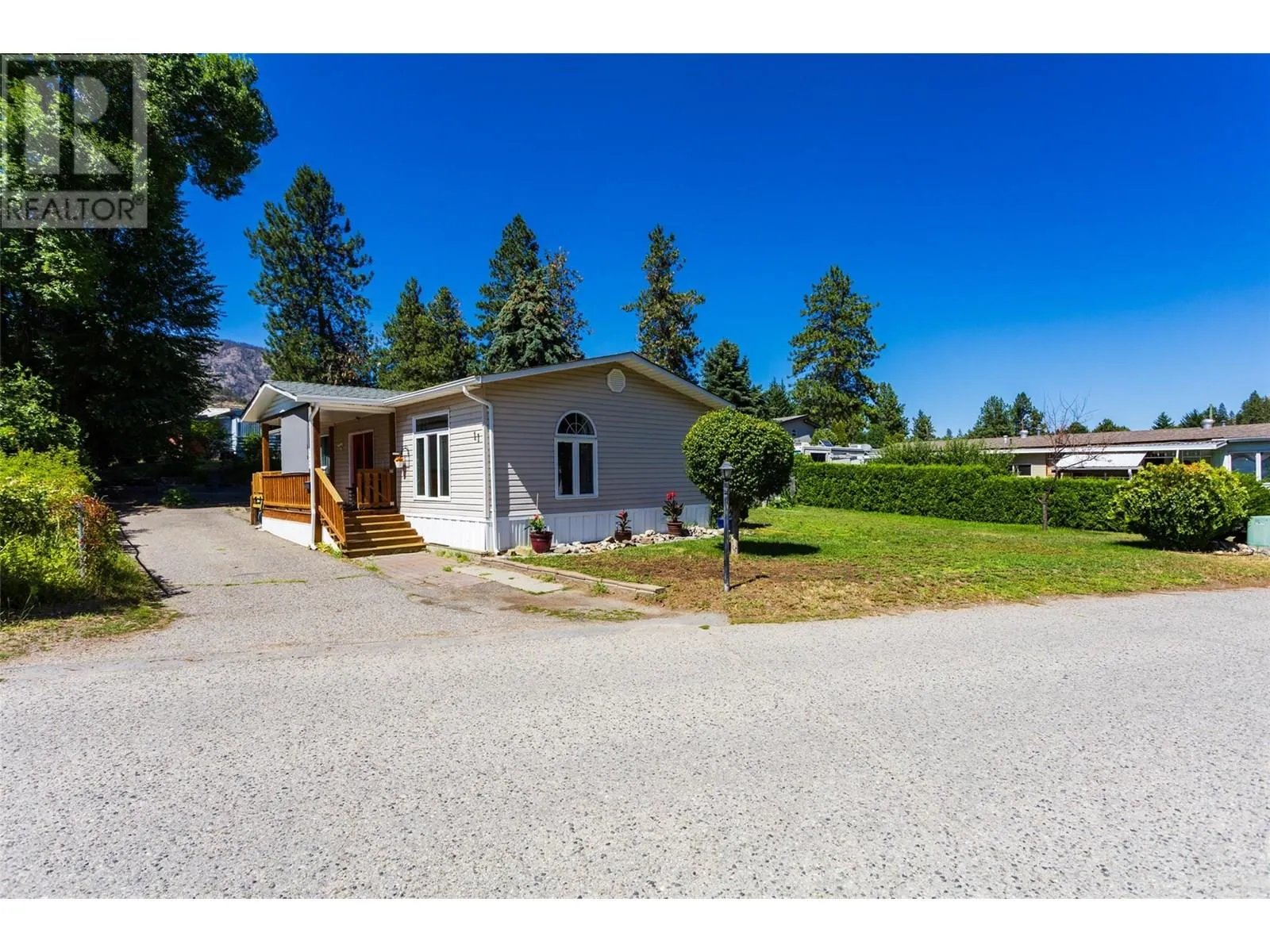 1999 Highway 97 South Unit# 11
