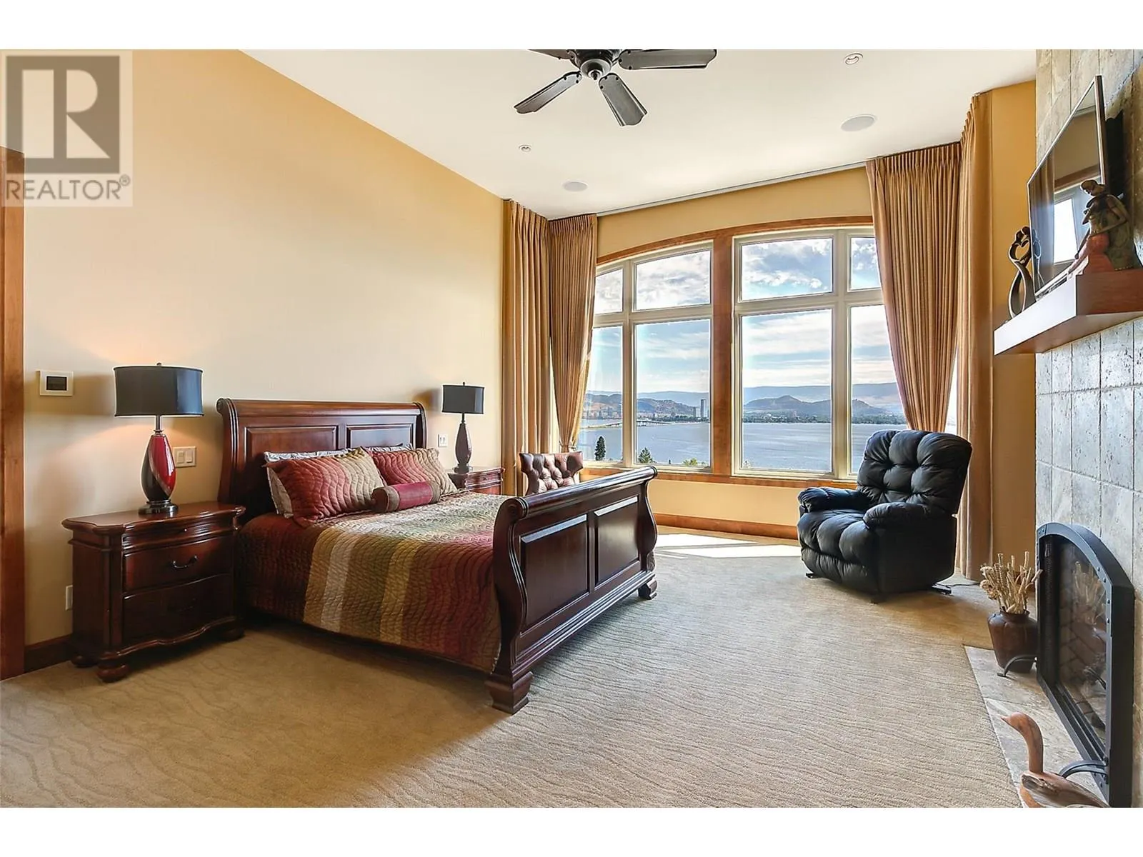 2513 Casa Palmero Drive