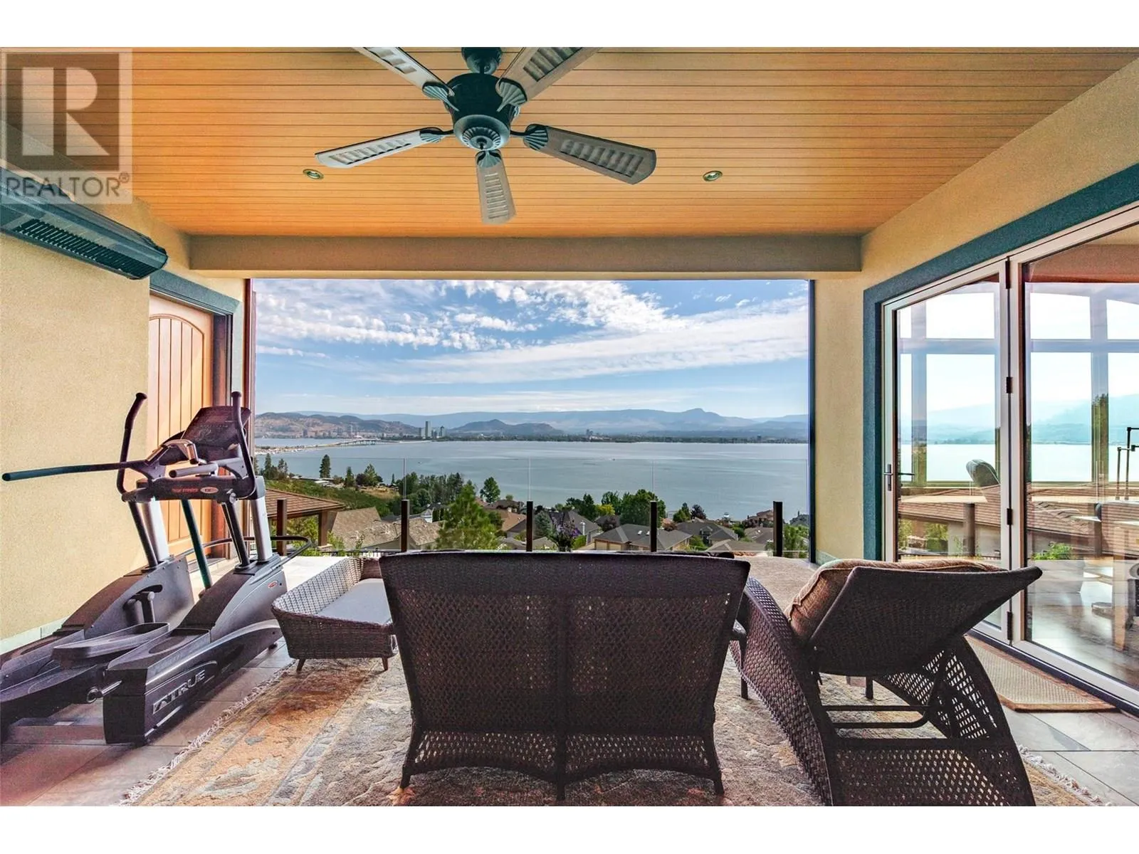 2513 Casa Palmero Drive
