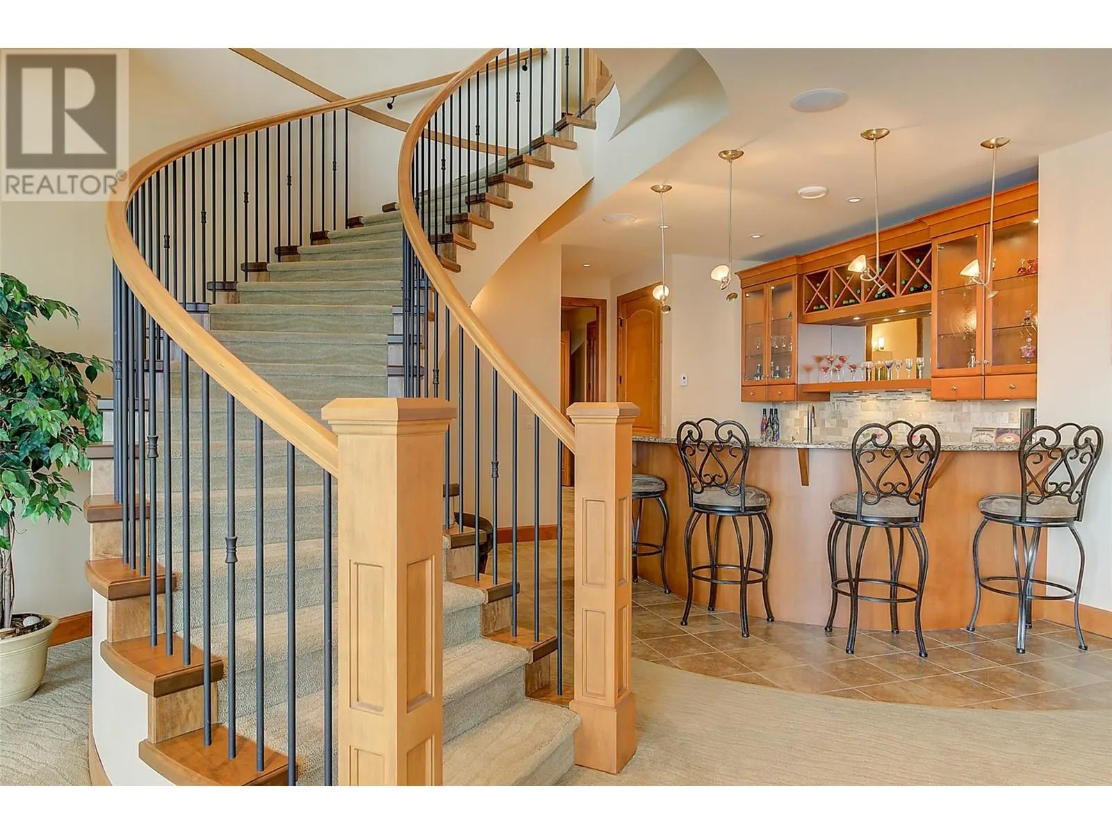 2513 Casa Palmero Drive