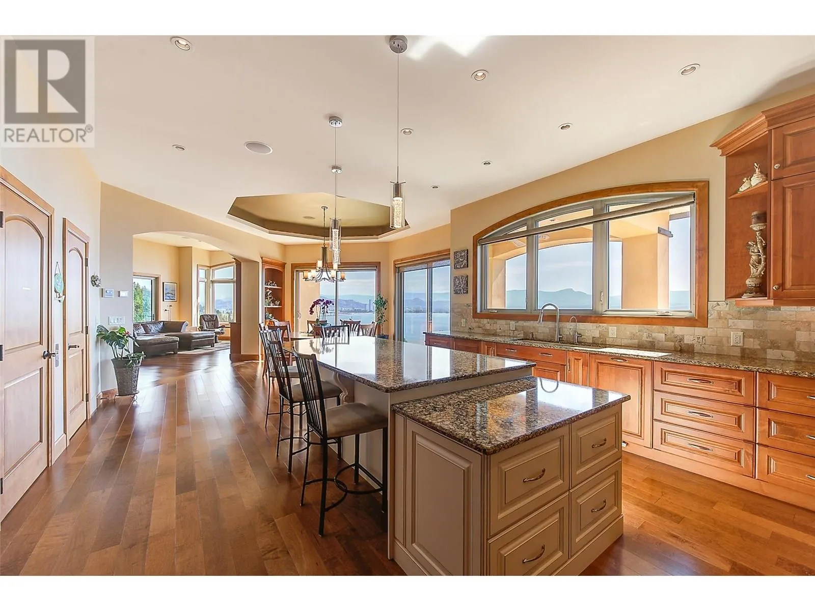 2513 Casa Palmero Drive