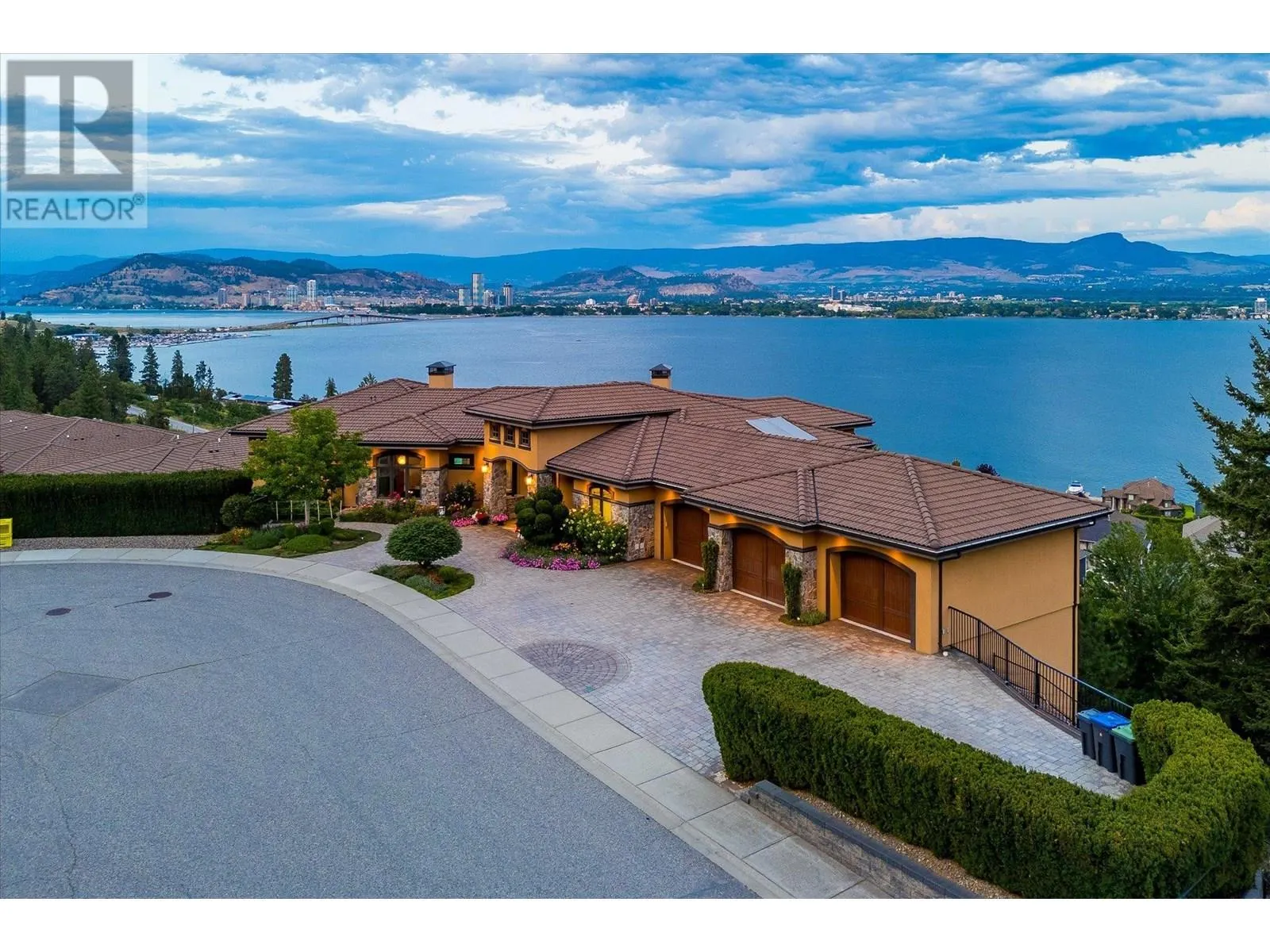 2513 Casa Palmero Drive