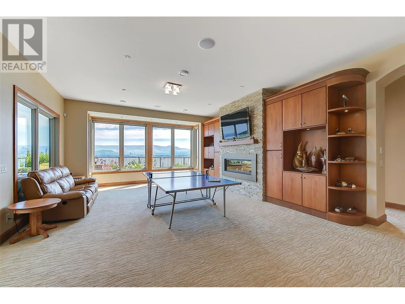 2513 Casa Palmero Drive