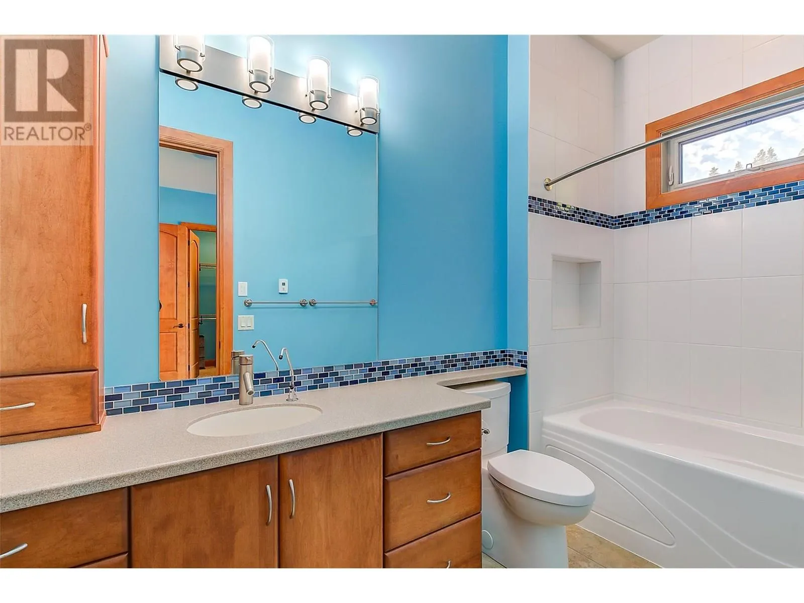 2513 Casa Palmero Drive