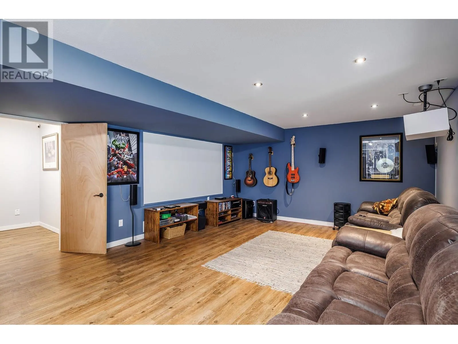 2165 Shelby Crescent