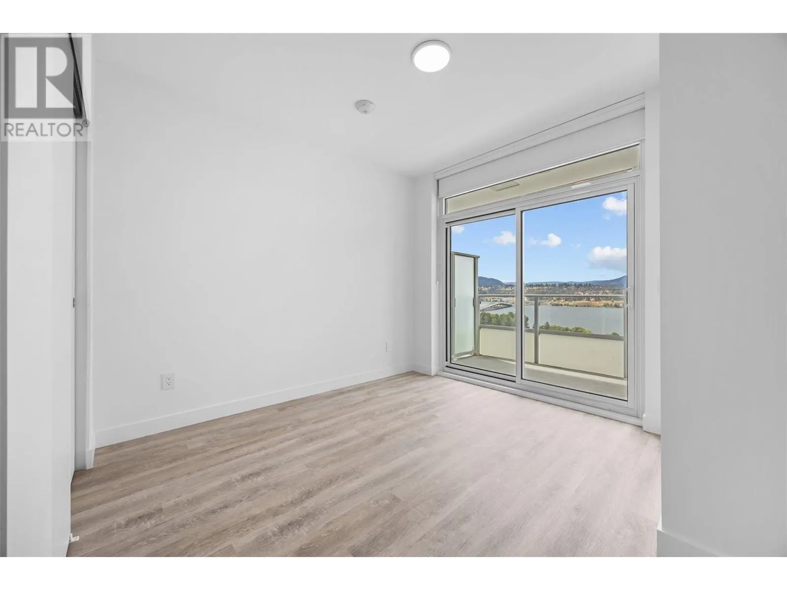 238 Leon Avenue Unit# 1808