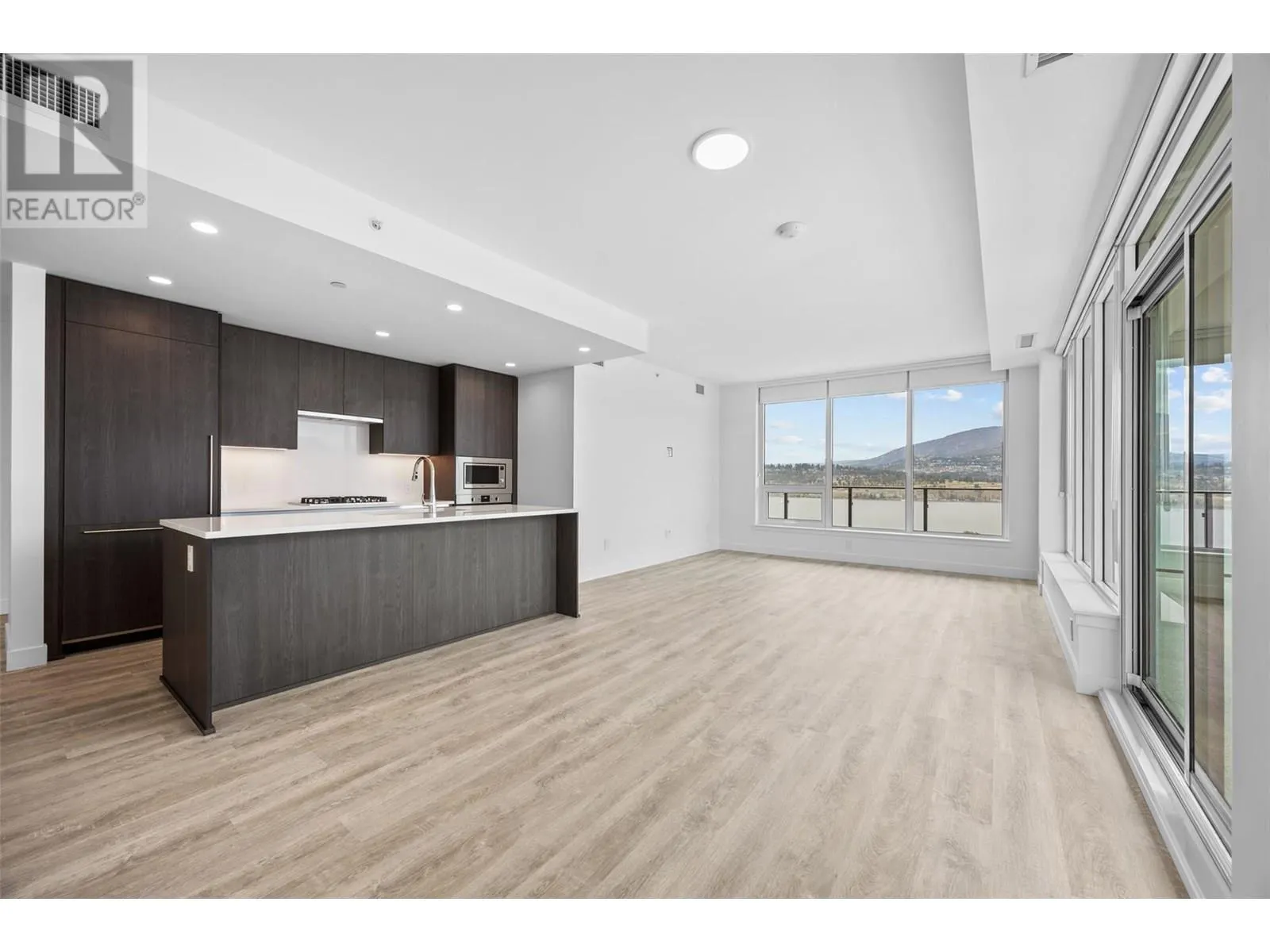 238 Leon Avenue Unit# 1808