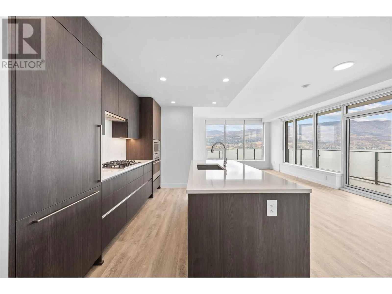 238 Leon Avenue Unit# 1808