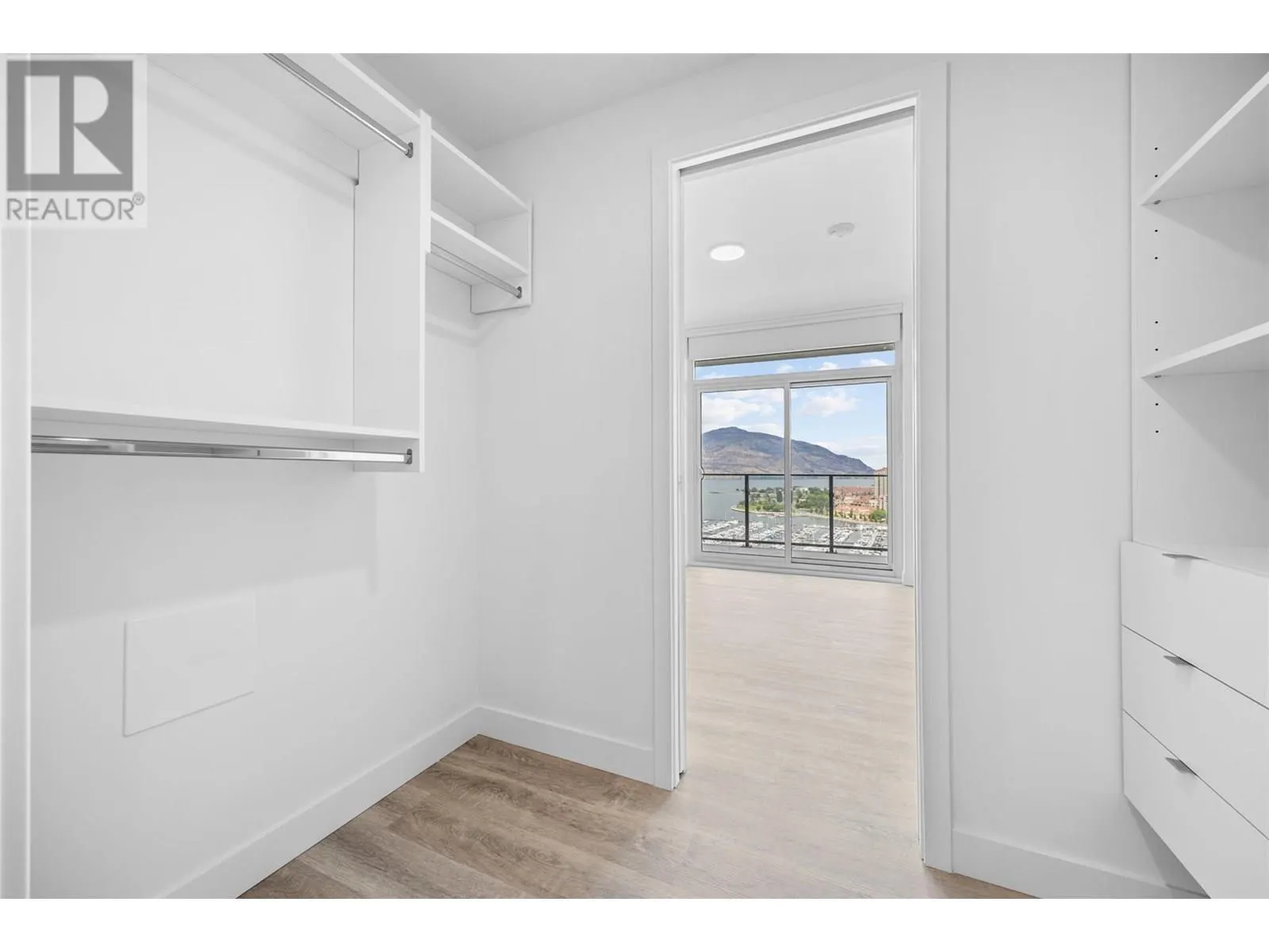 238 Leon Avenue Unit# 1808