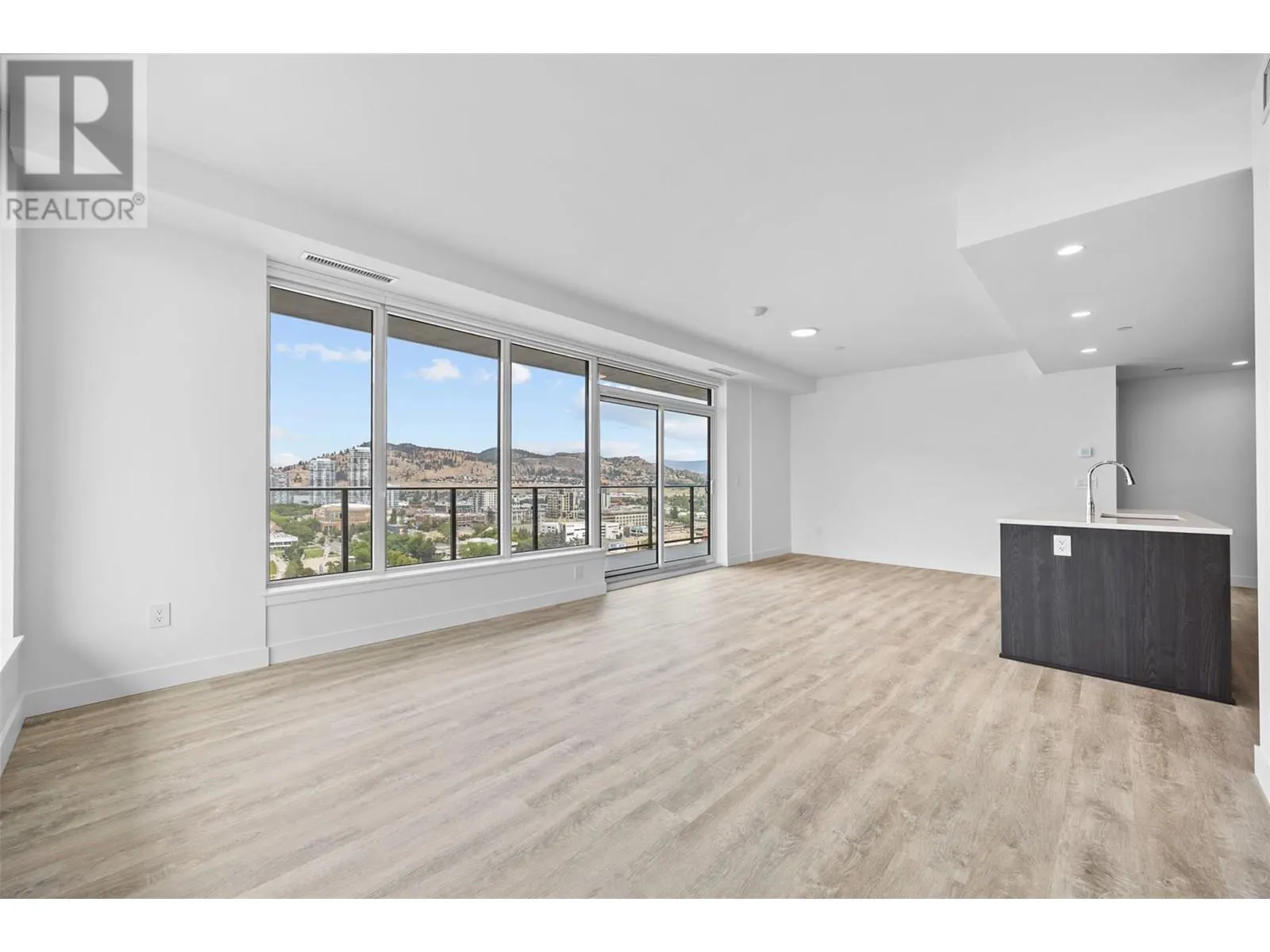 238 Leon Avenue Unit# 1808